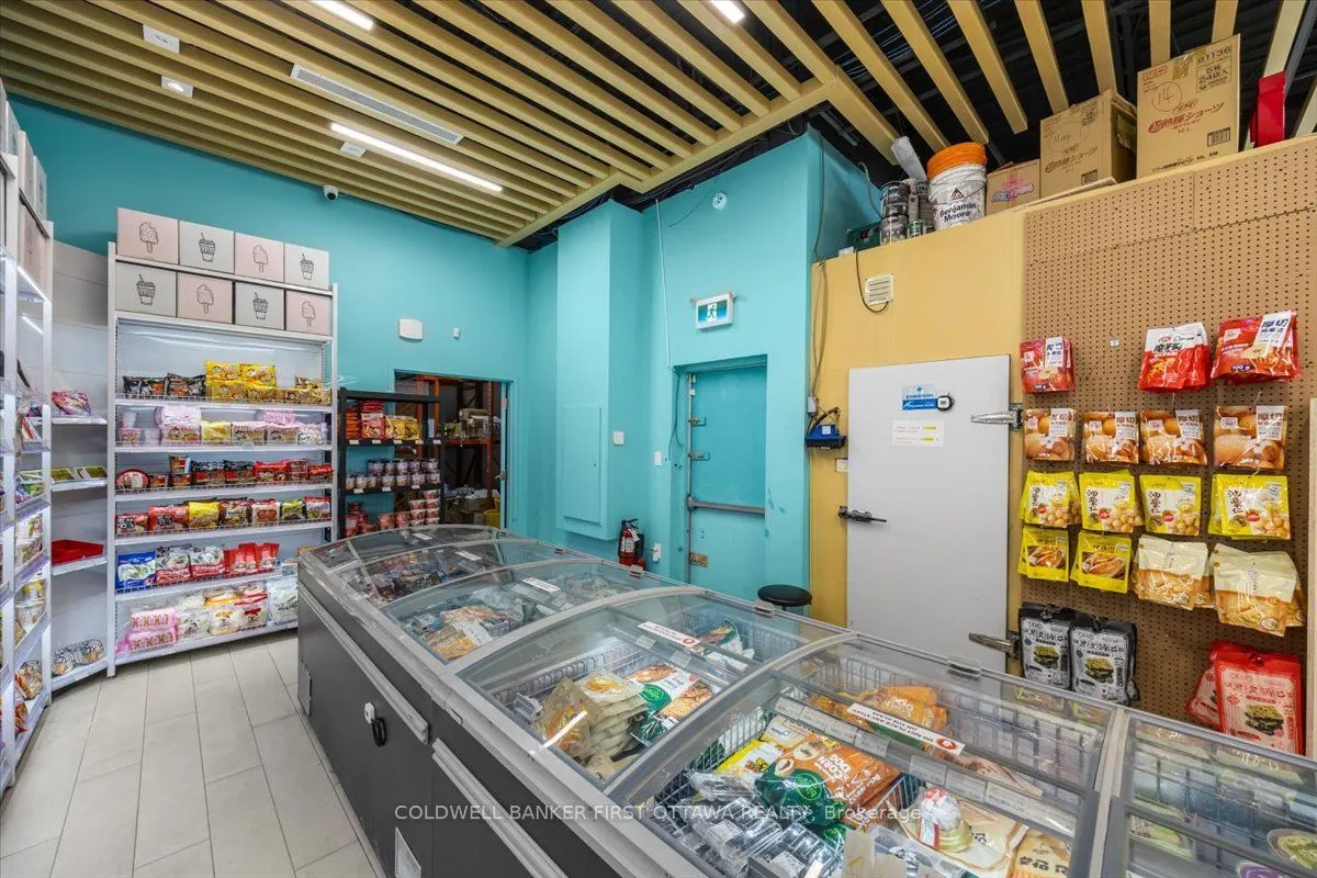 382 Rideau Street