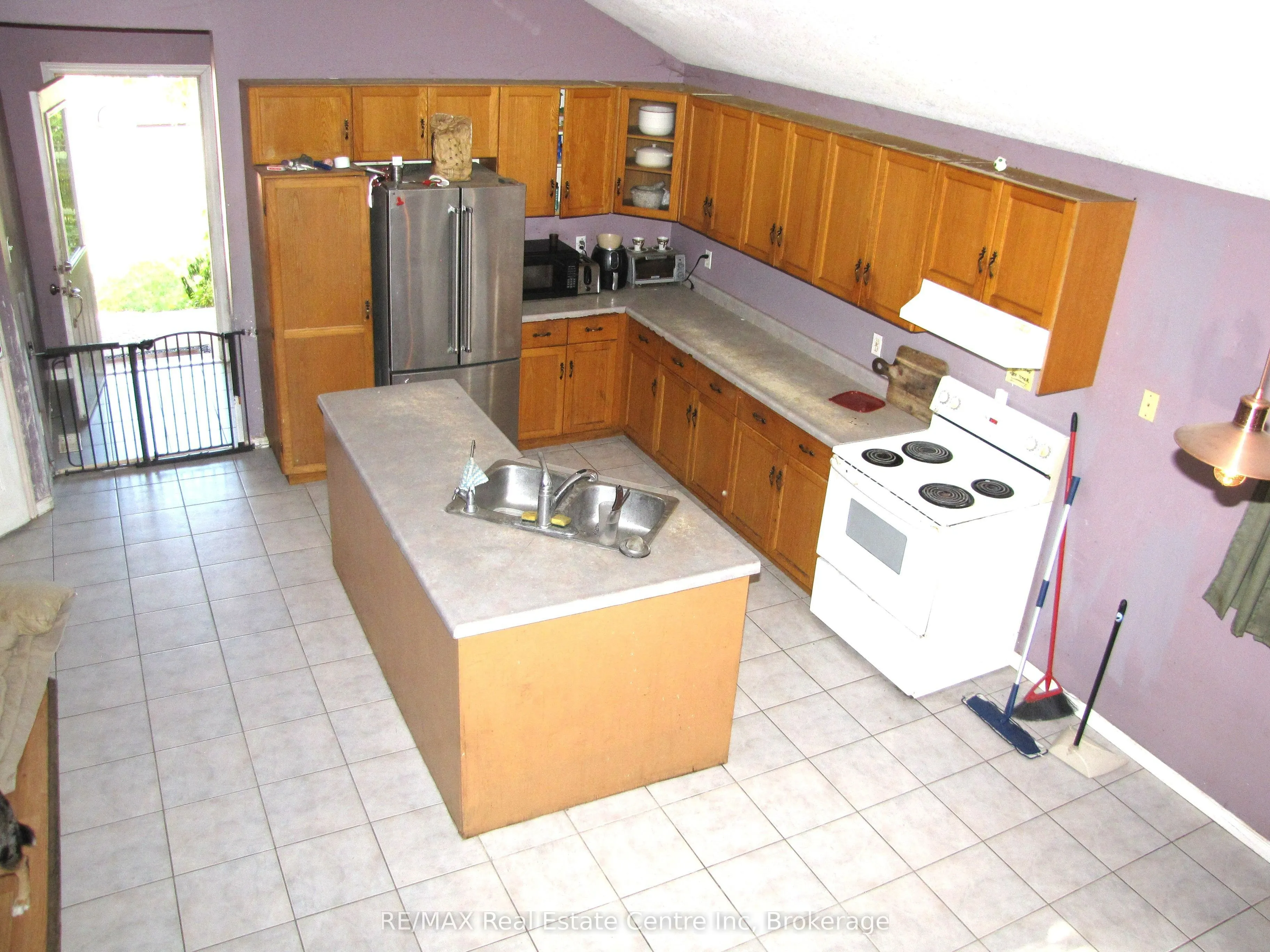 171 Deerpath Drive