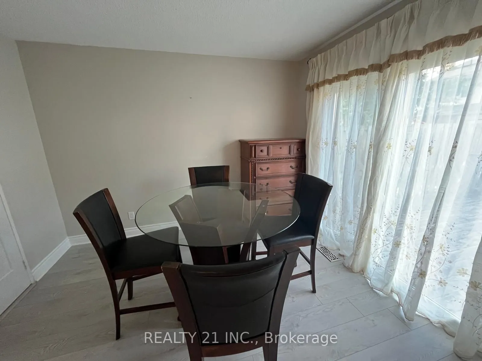 405 Keats Way #2