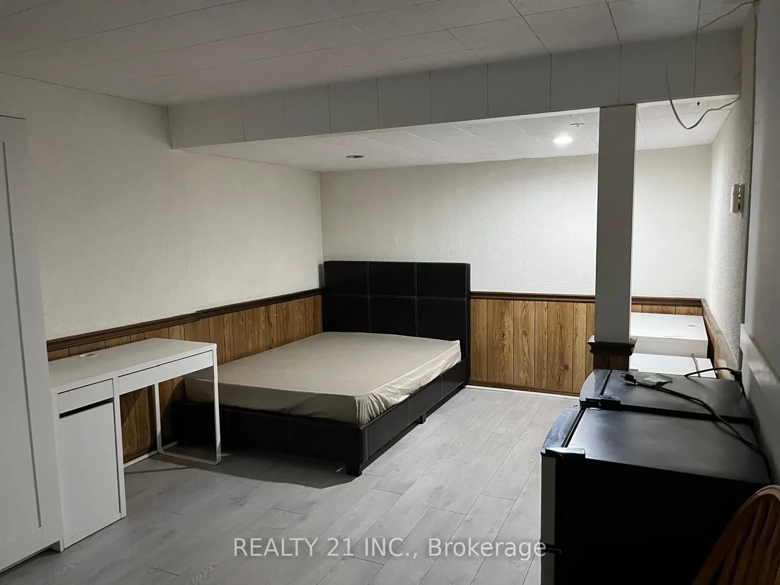 405 Keats Way #2