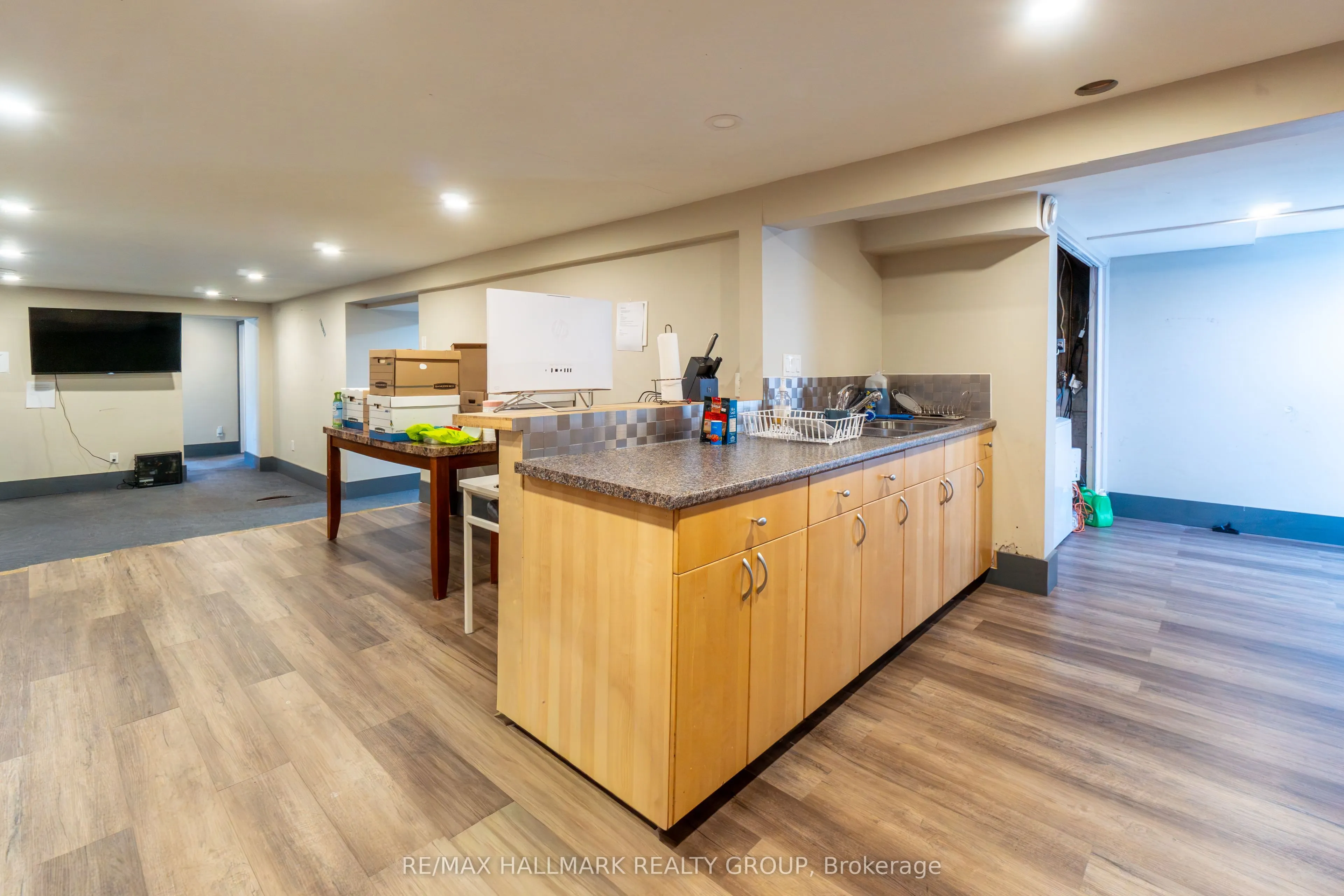 6231 Hazeldean Road