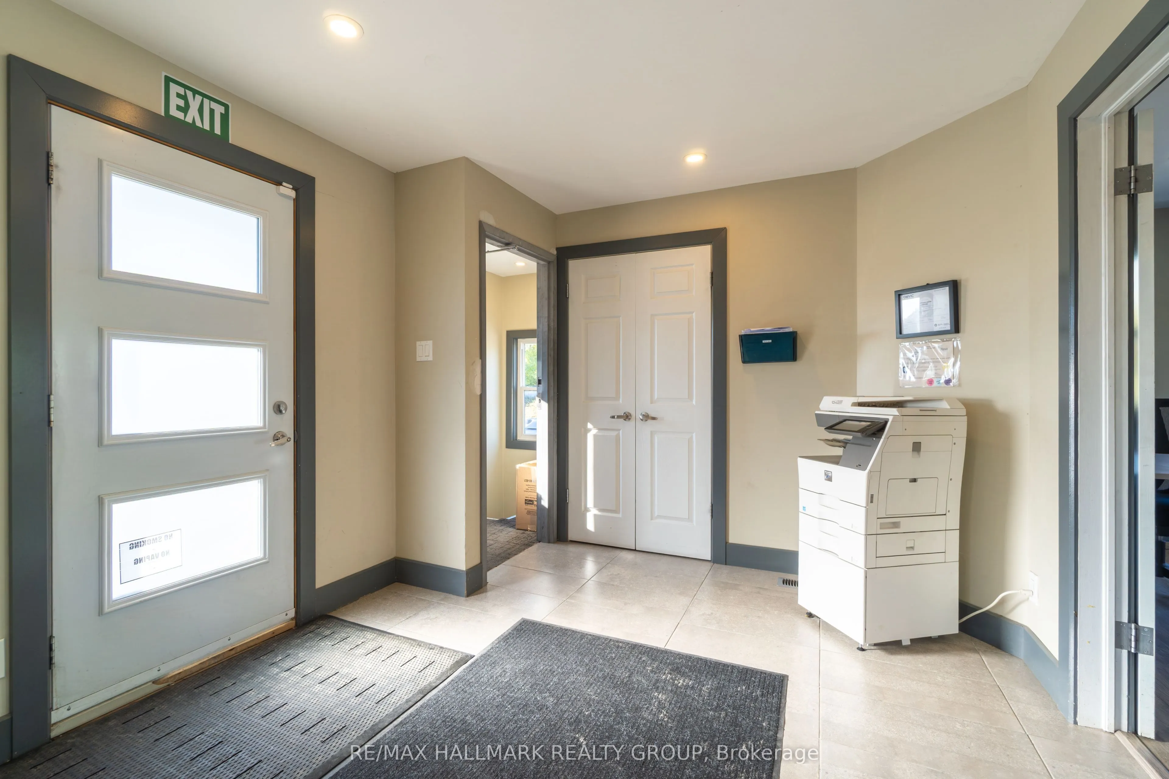 6231 Hazeldean Road