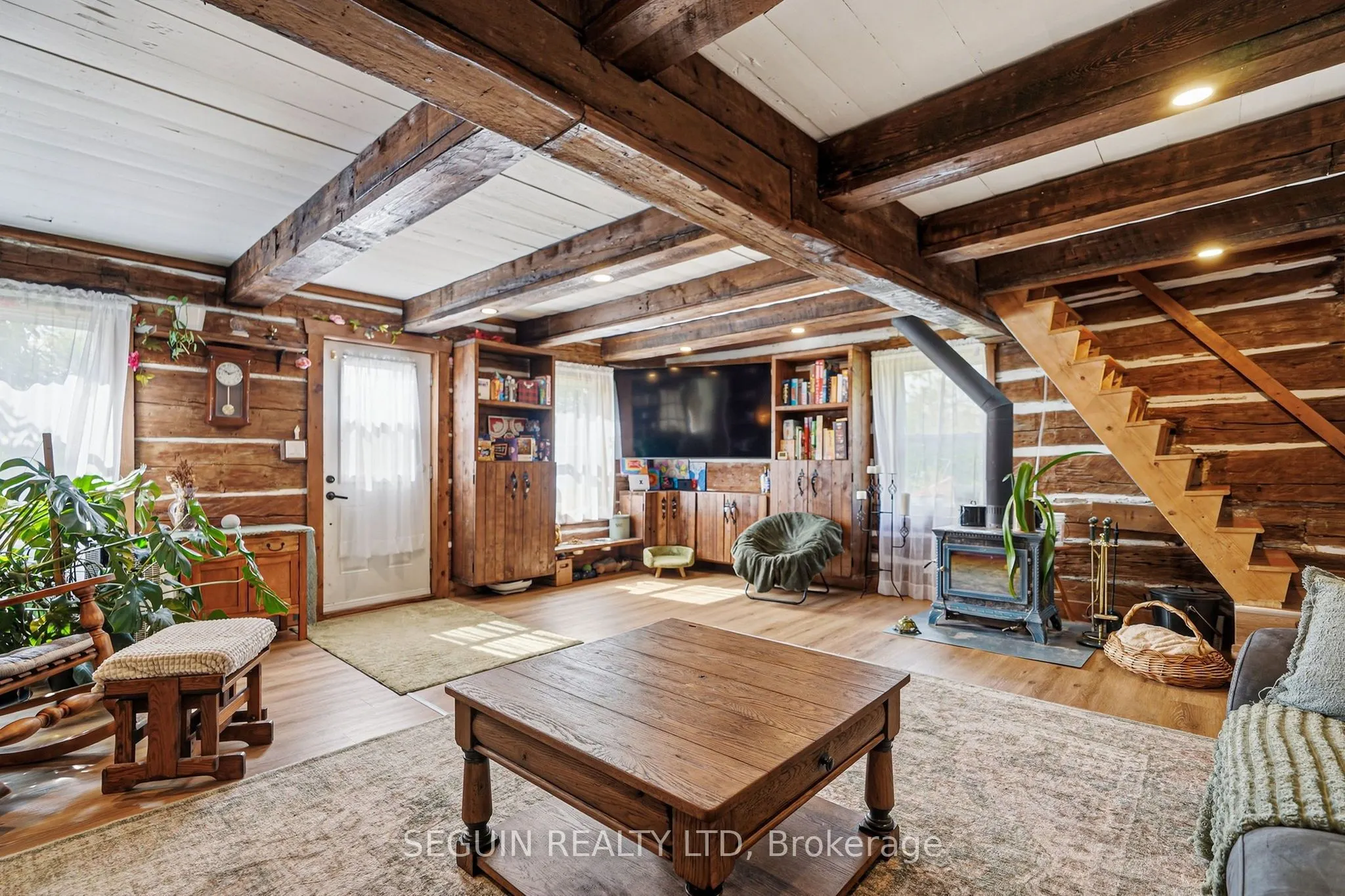 389 Concession 7 Road