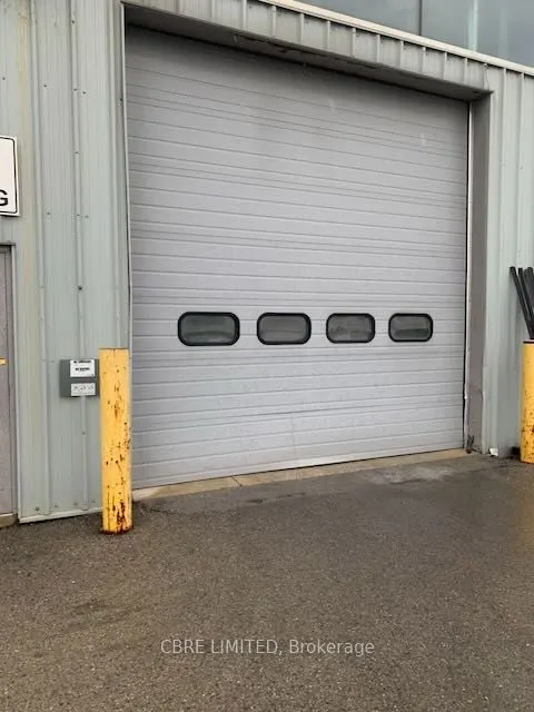 4275 North Service Road