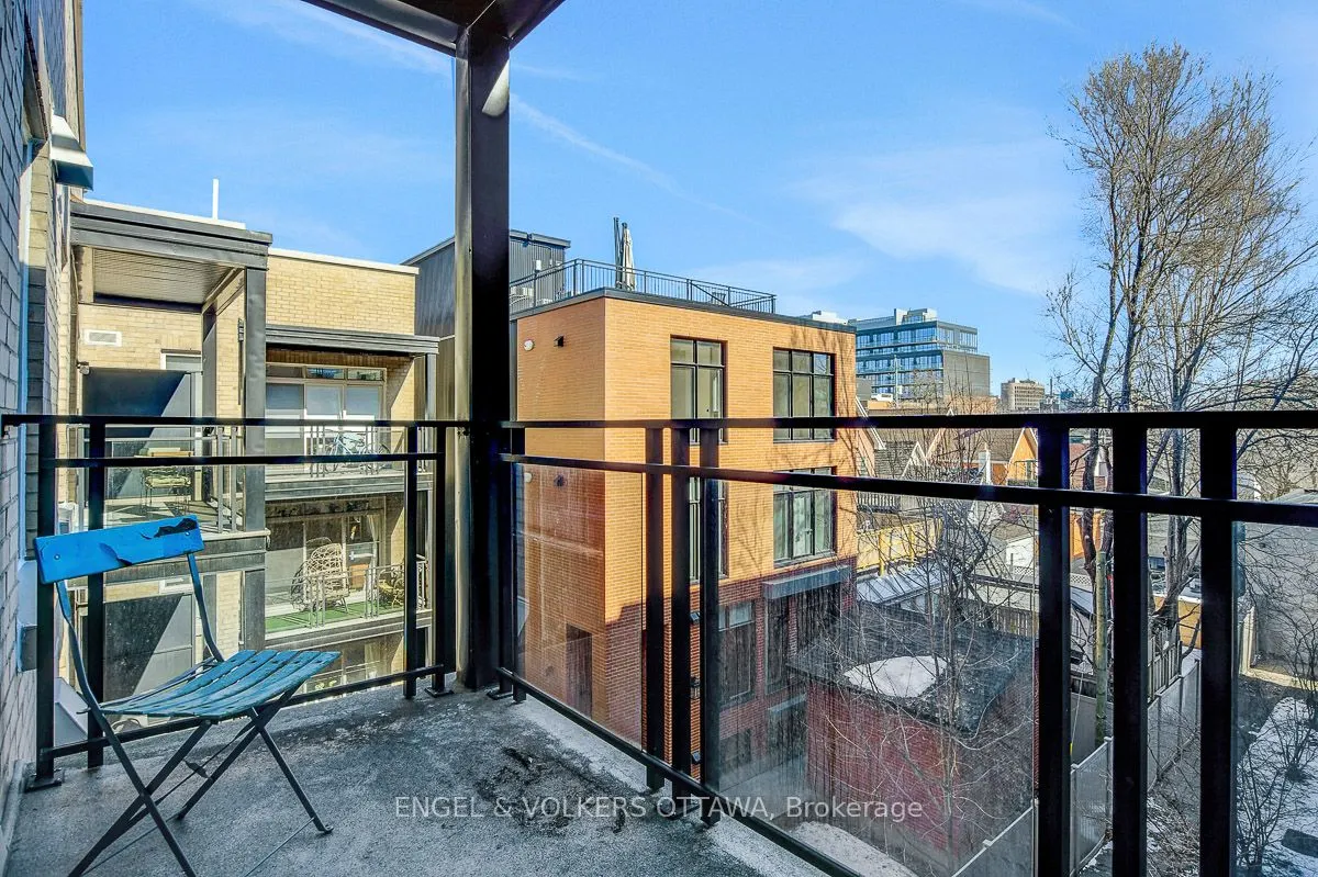429 Kent Street #428