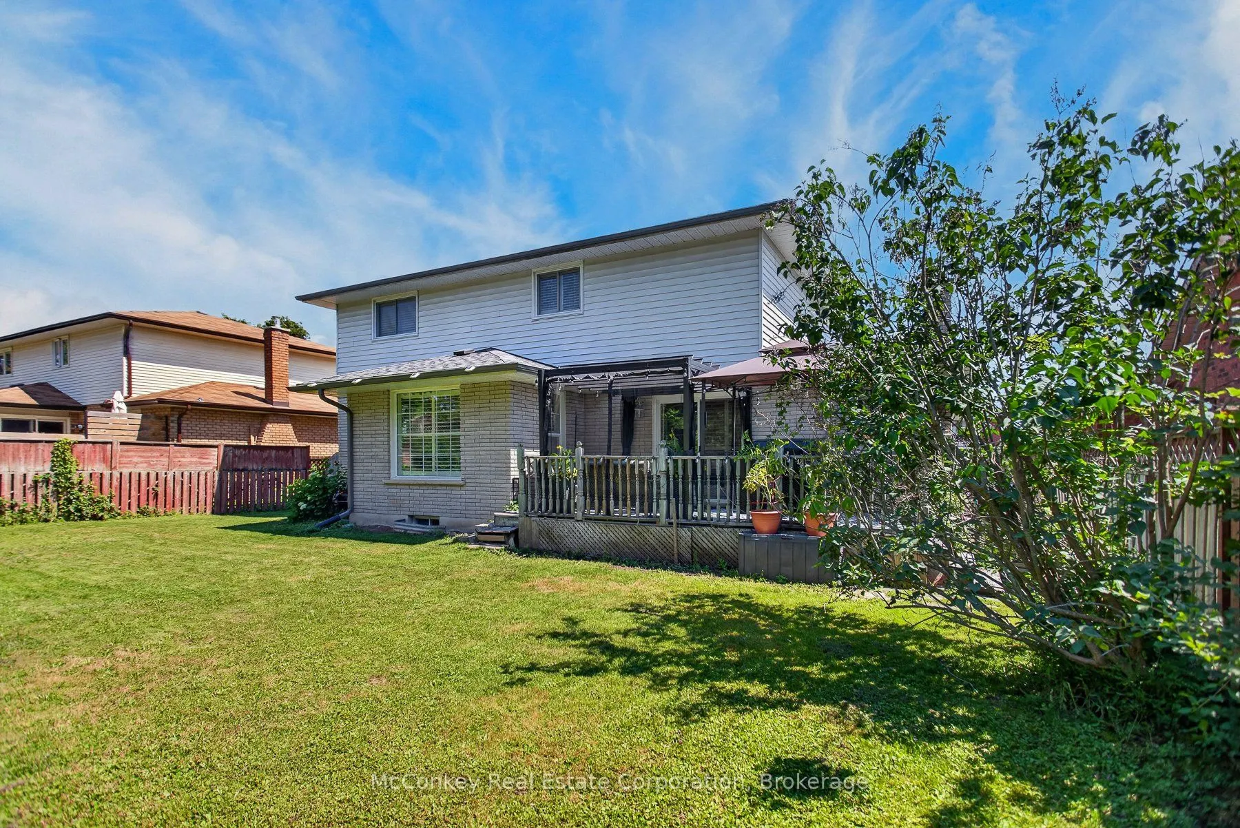 1817 Parkwood Circle