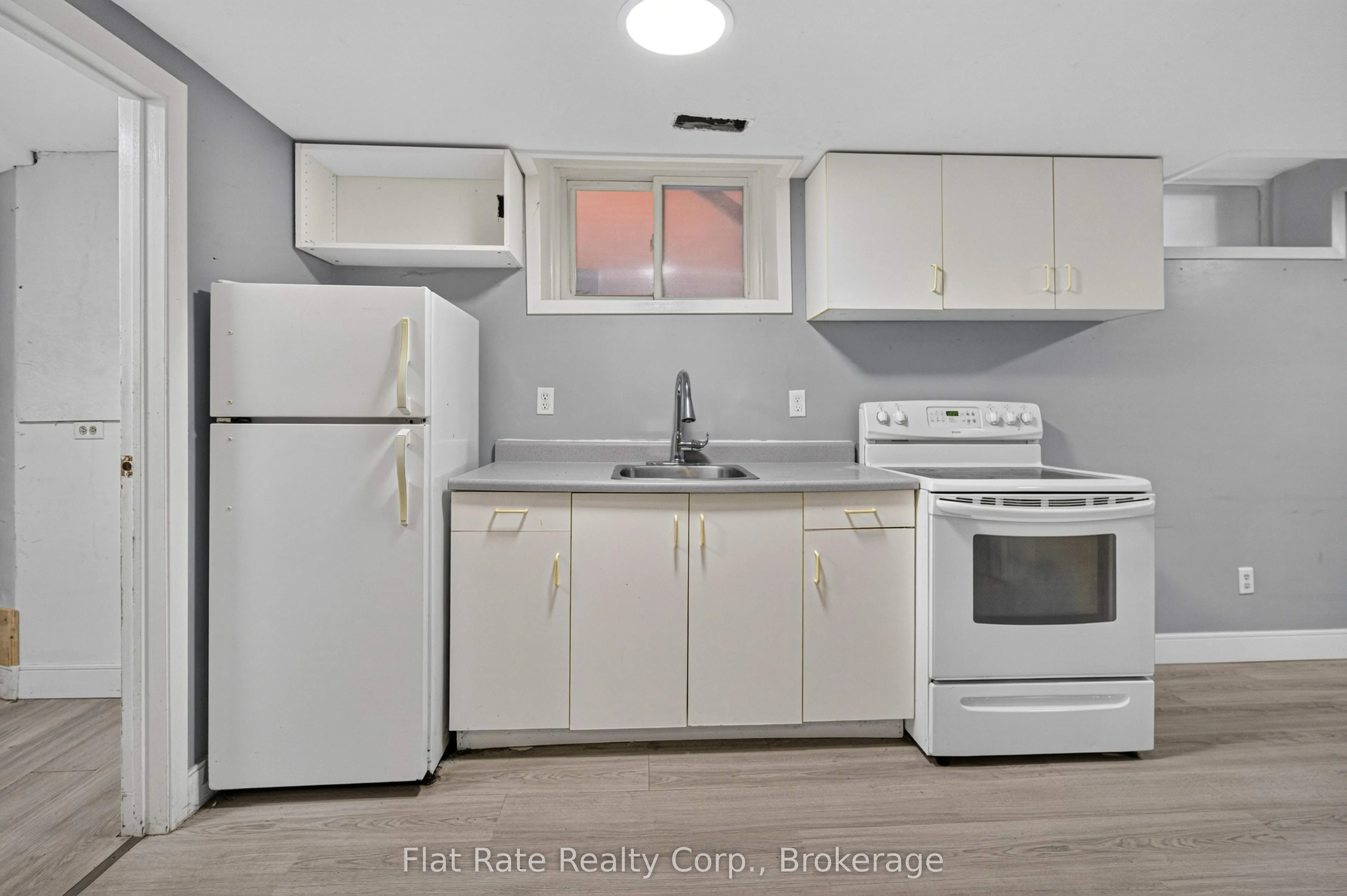 660 George Street N ##3