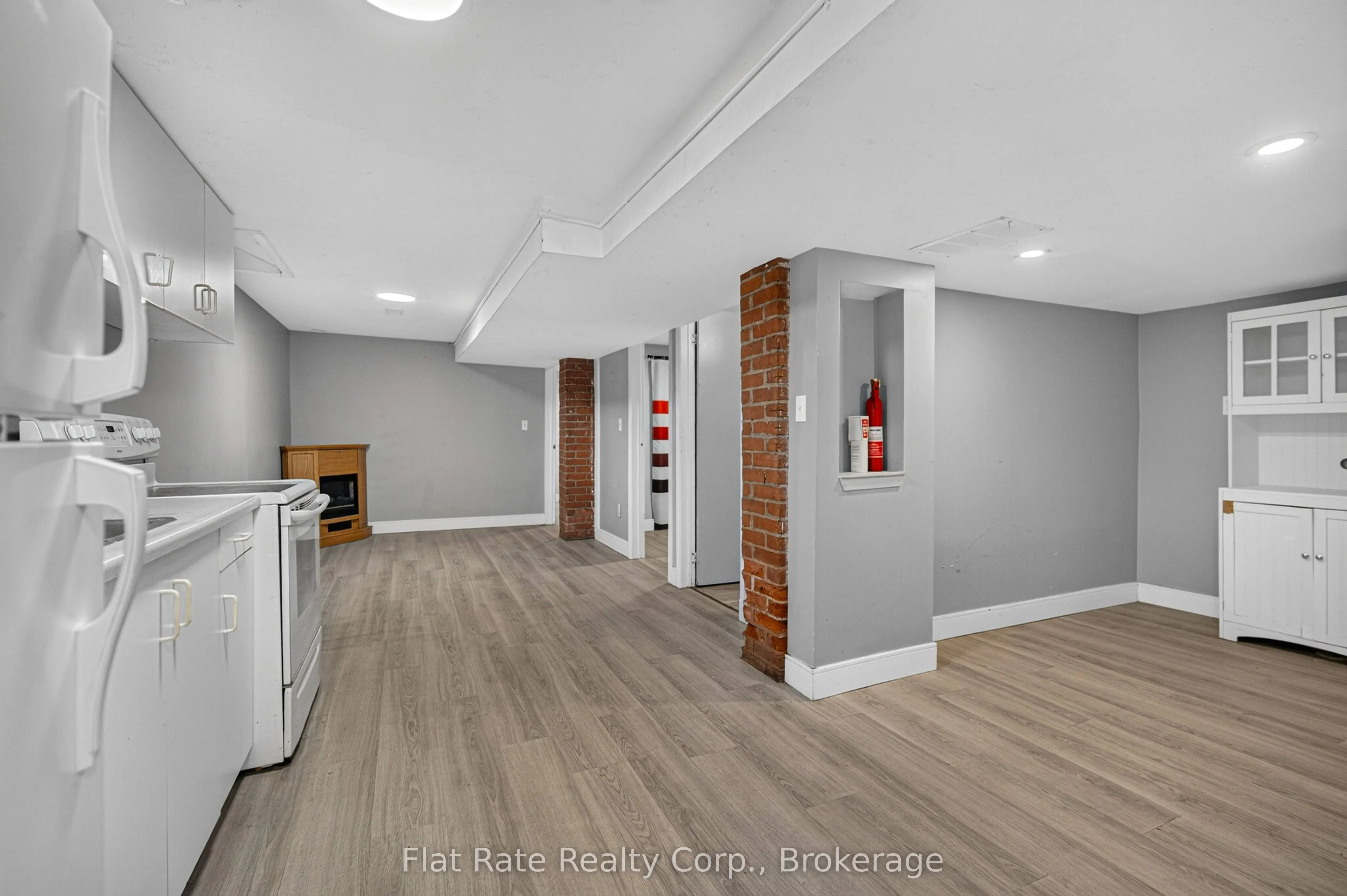 660 George Street N ##3