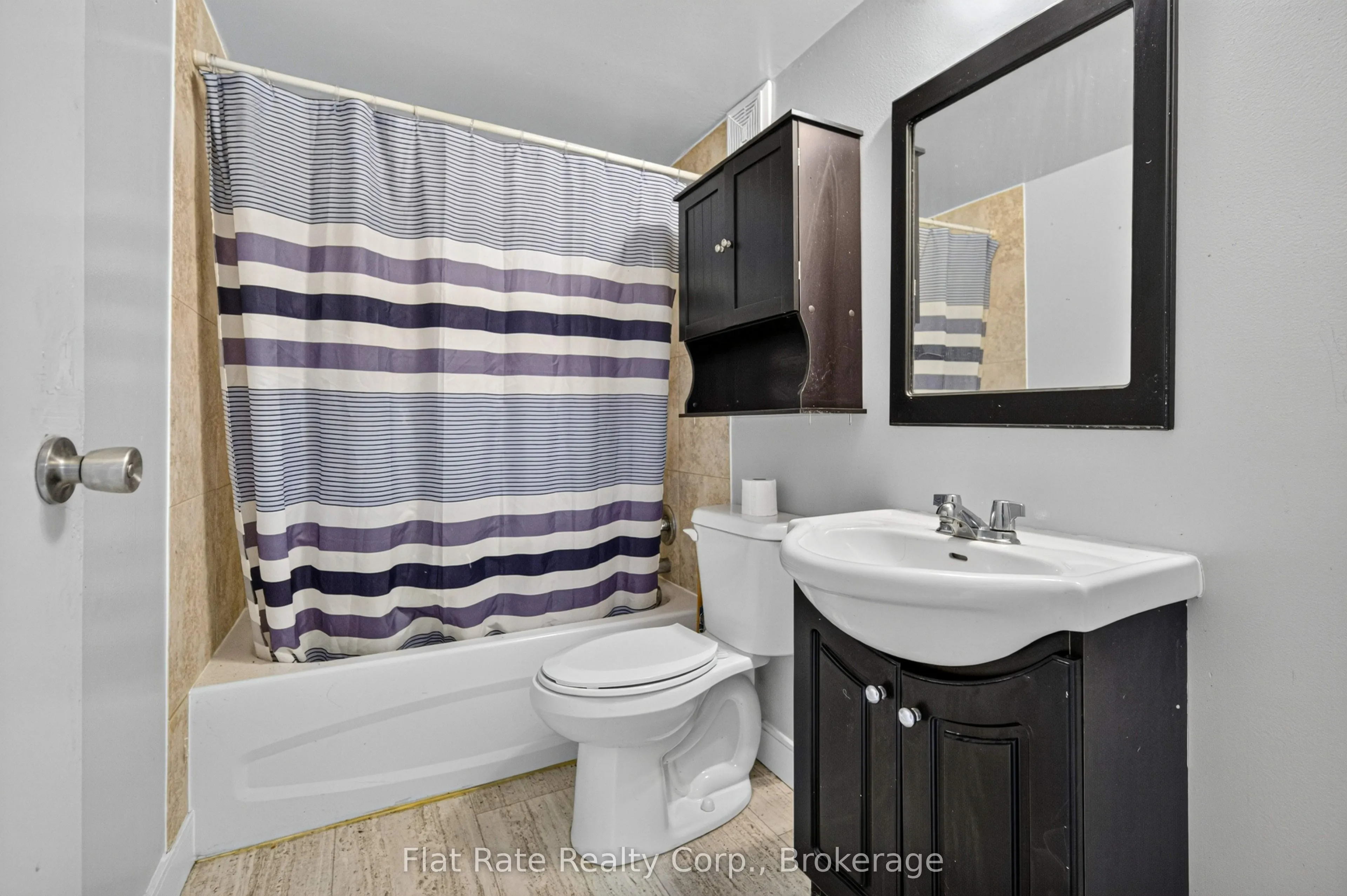 660 George Street N ##3