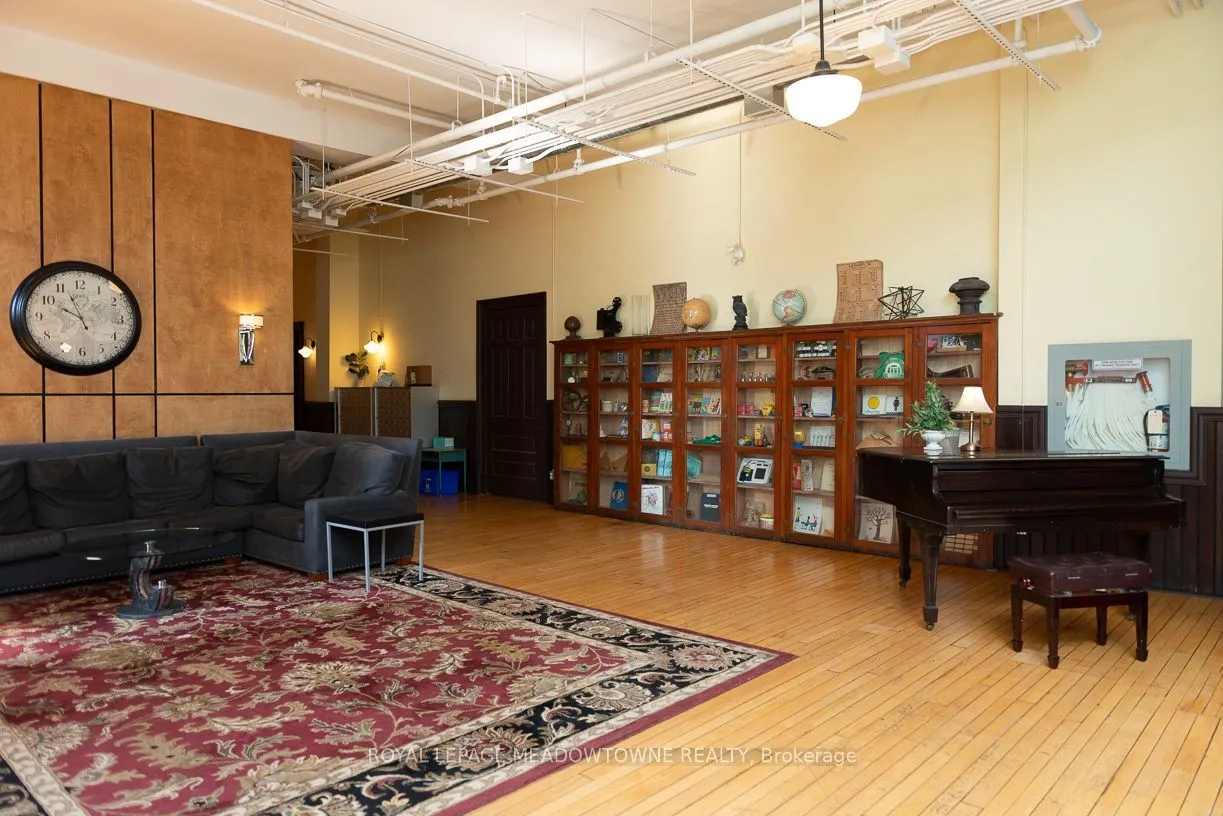 200 Stinson Street #212