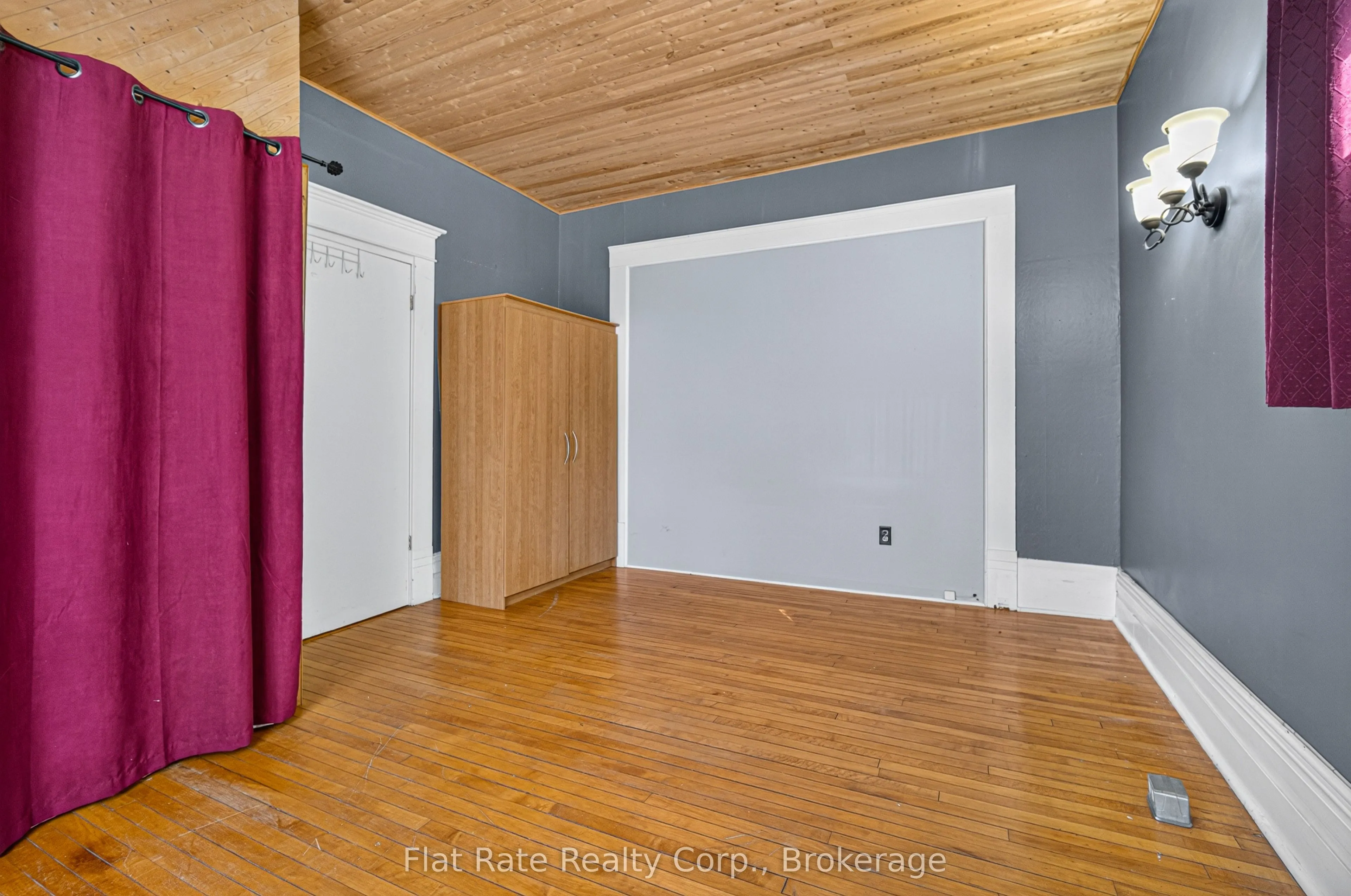 660 George Street N ##2