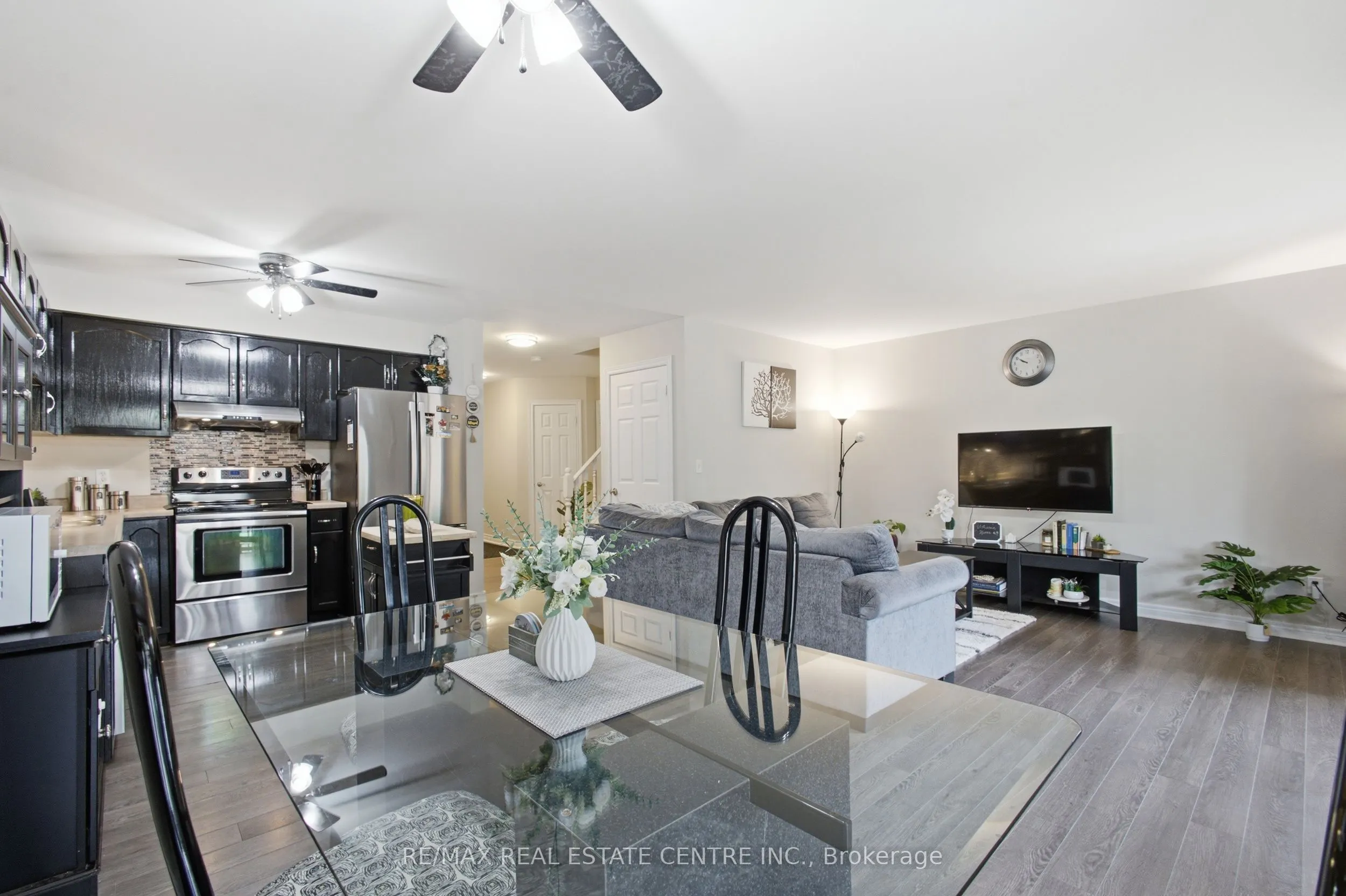801 Hunters Gate Crescent