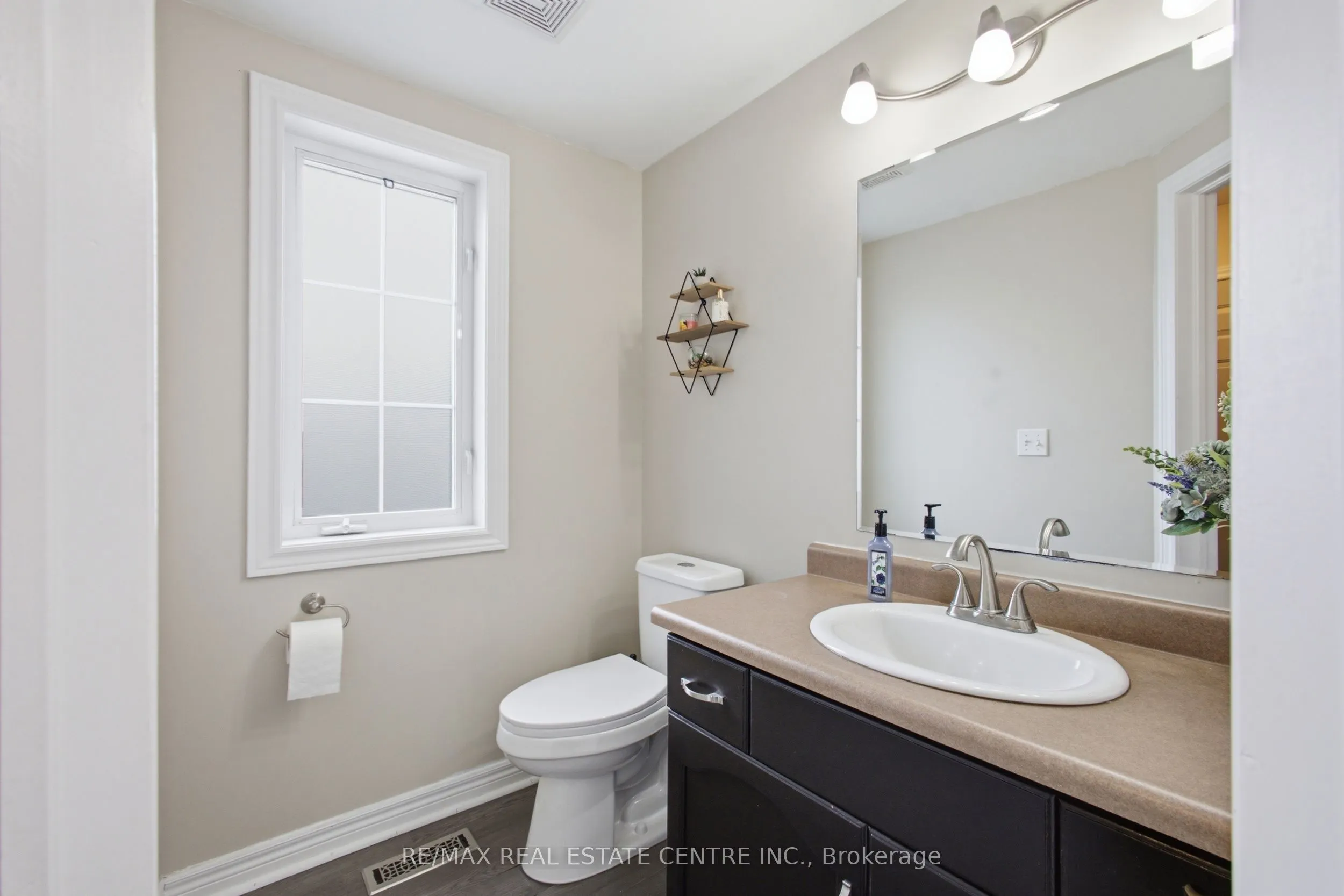 801 Hunters Gate Crescent