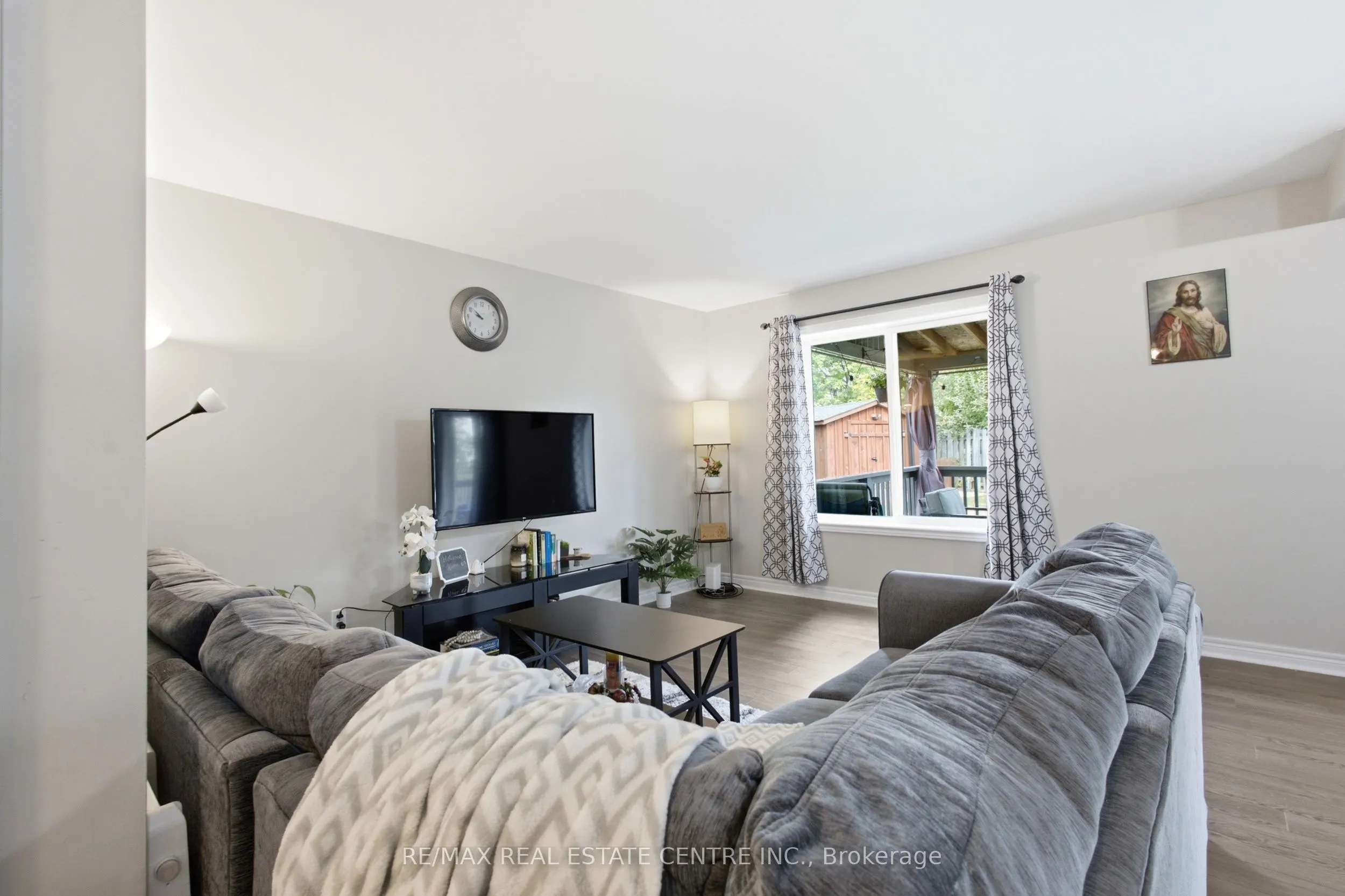 801 Hunters Gate Crescent