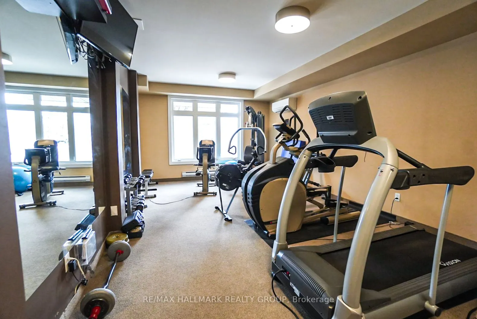 323 Winona Avenue #108