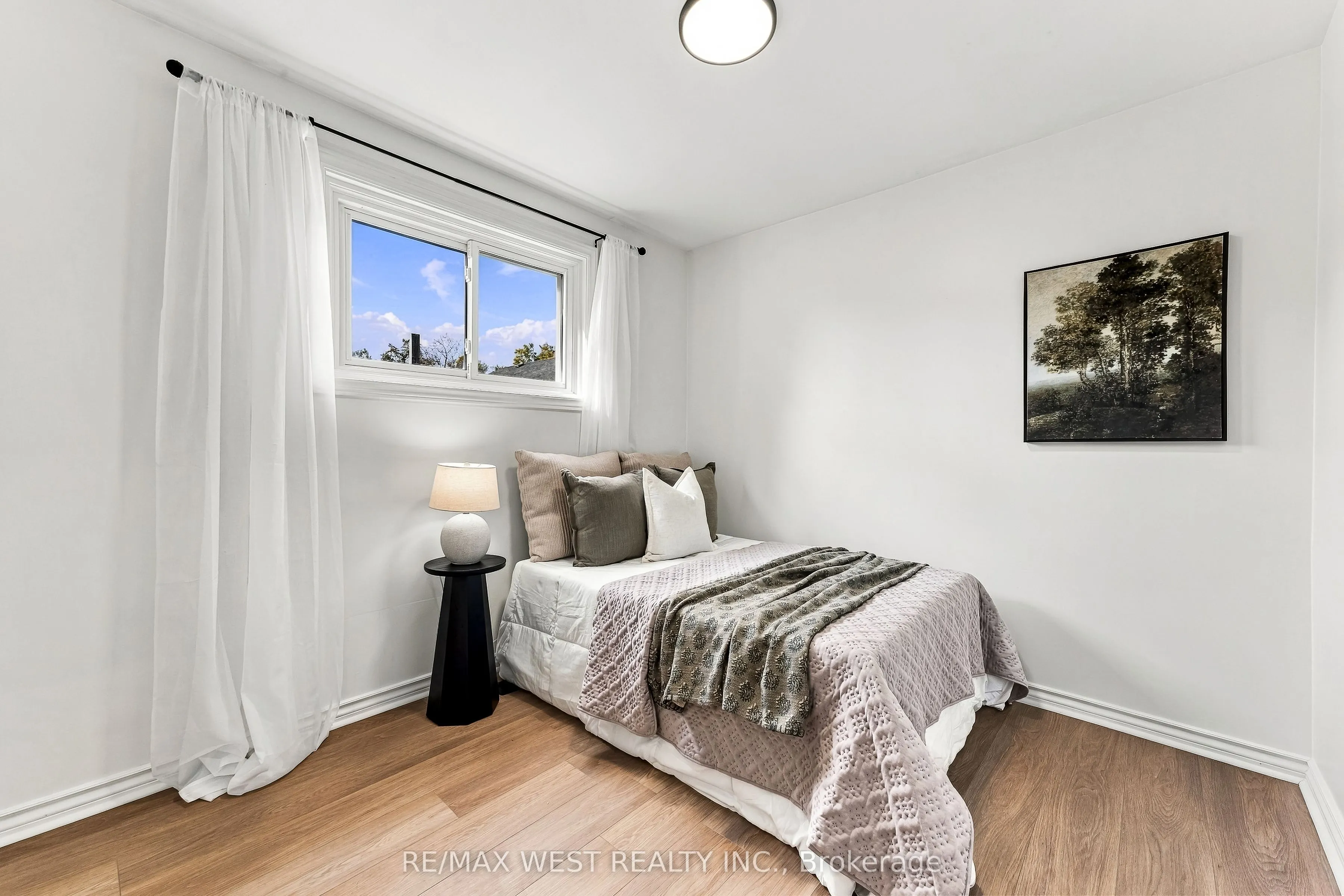 1271 Franklin Drive