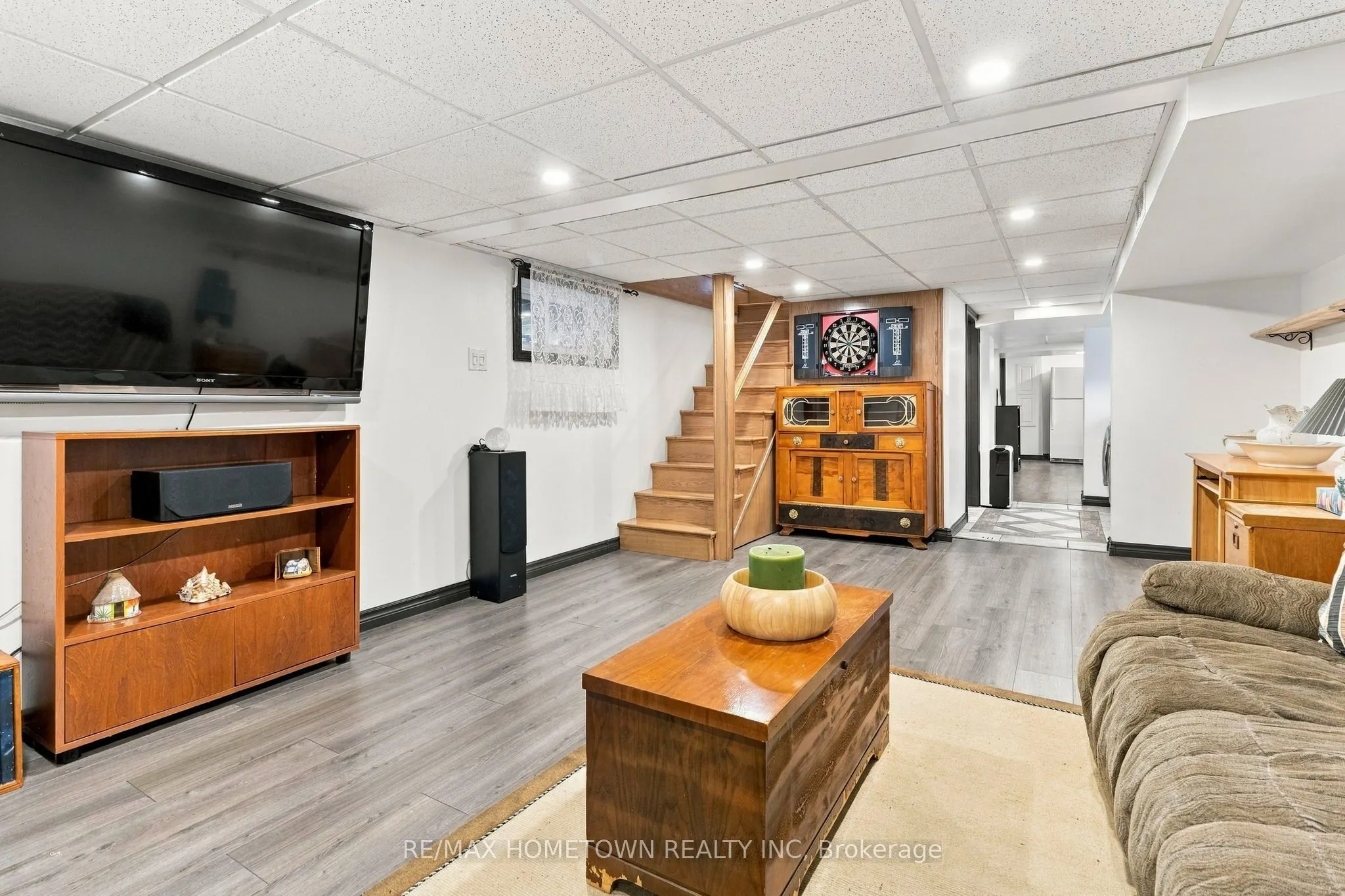 8 Brouse Drive E