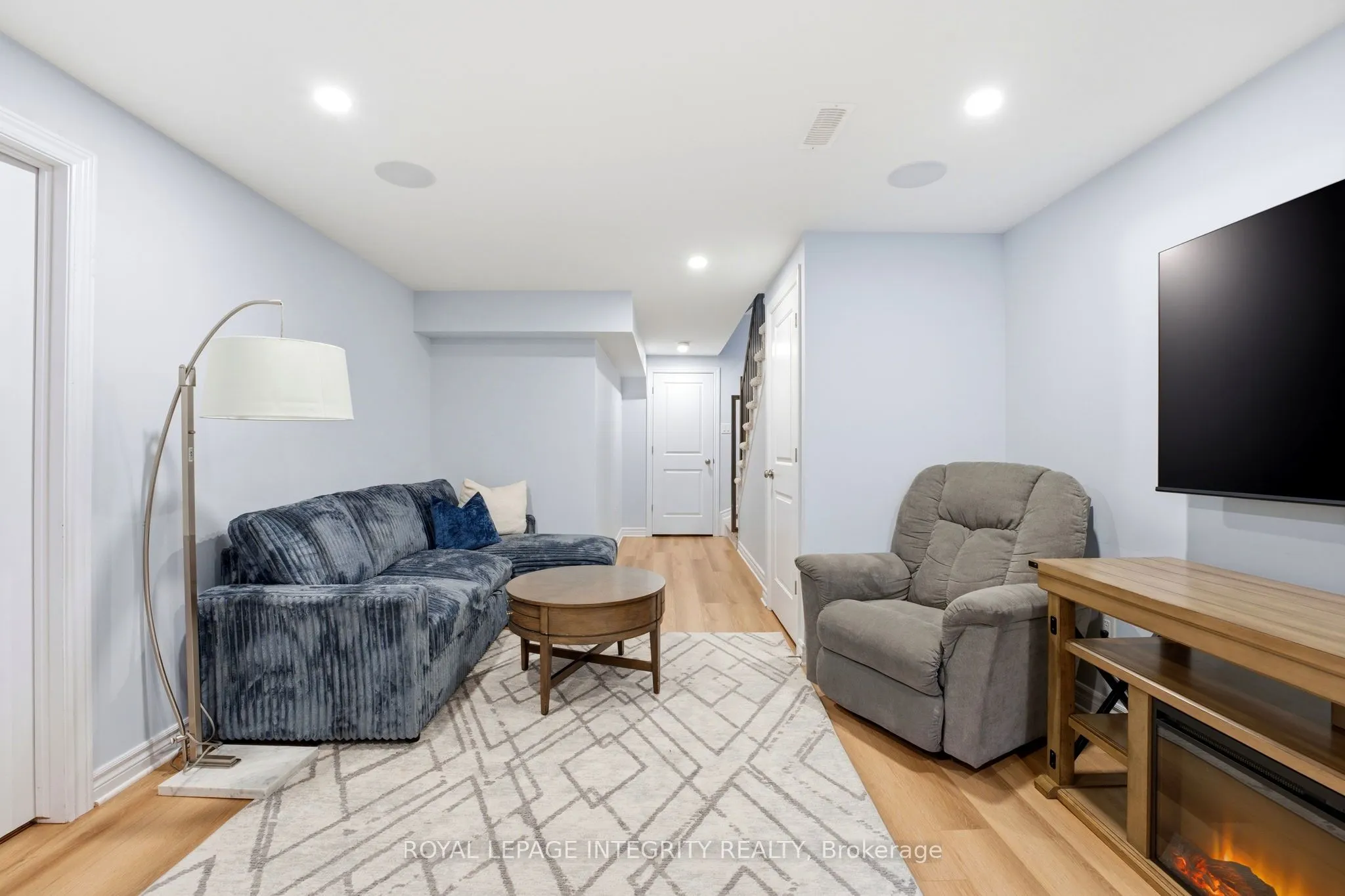13 Brixton Way