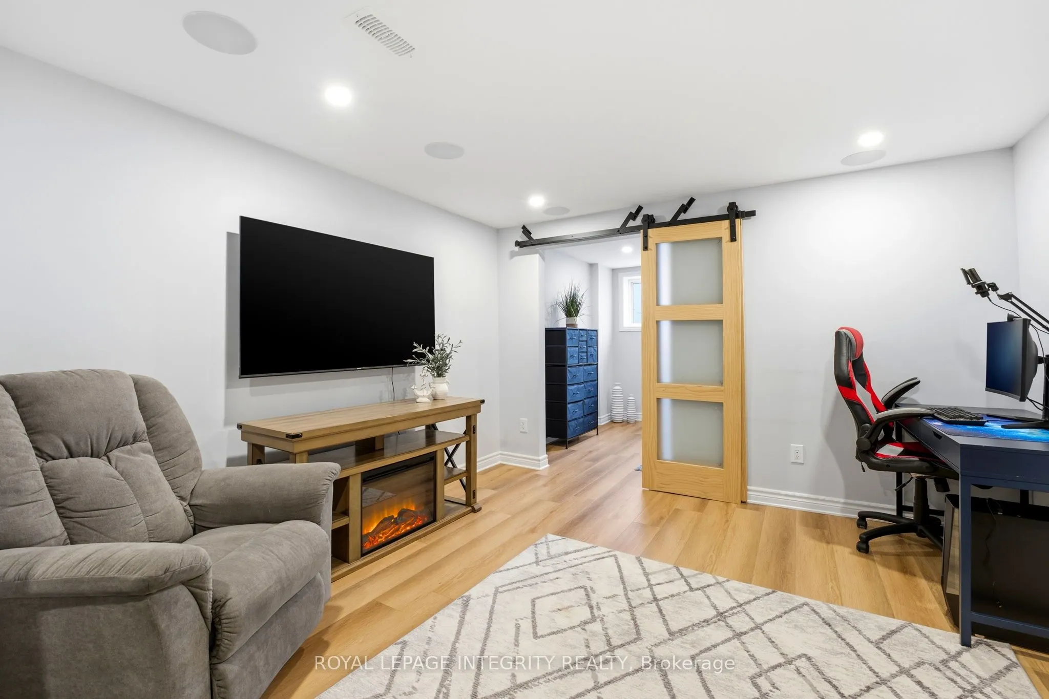 13 Brixton Way