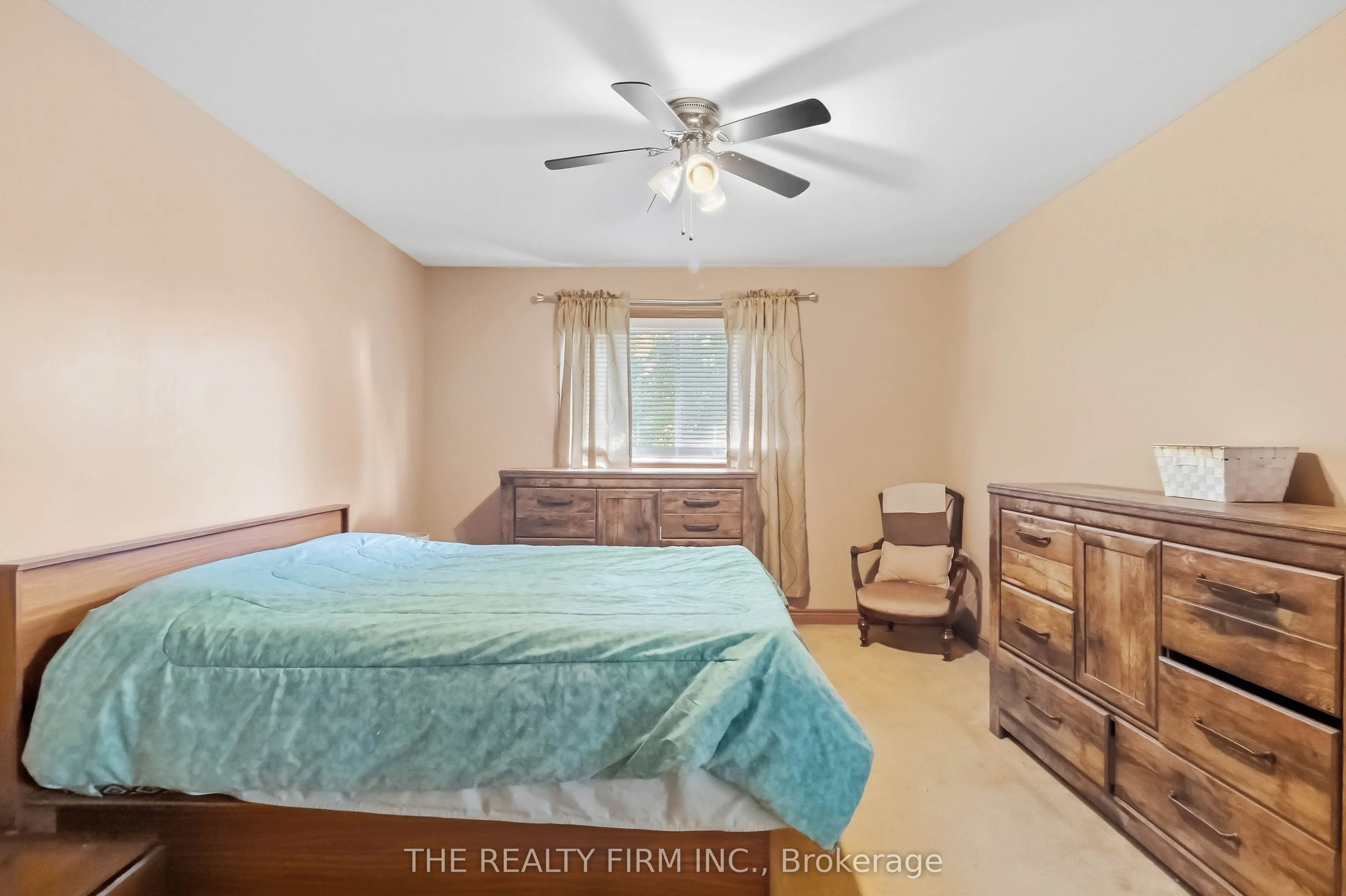 1132 Iroquois Crescent