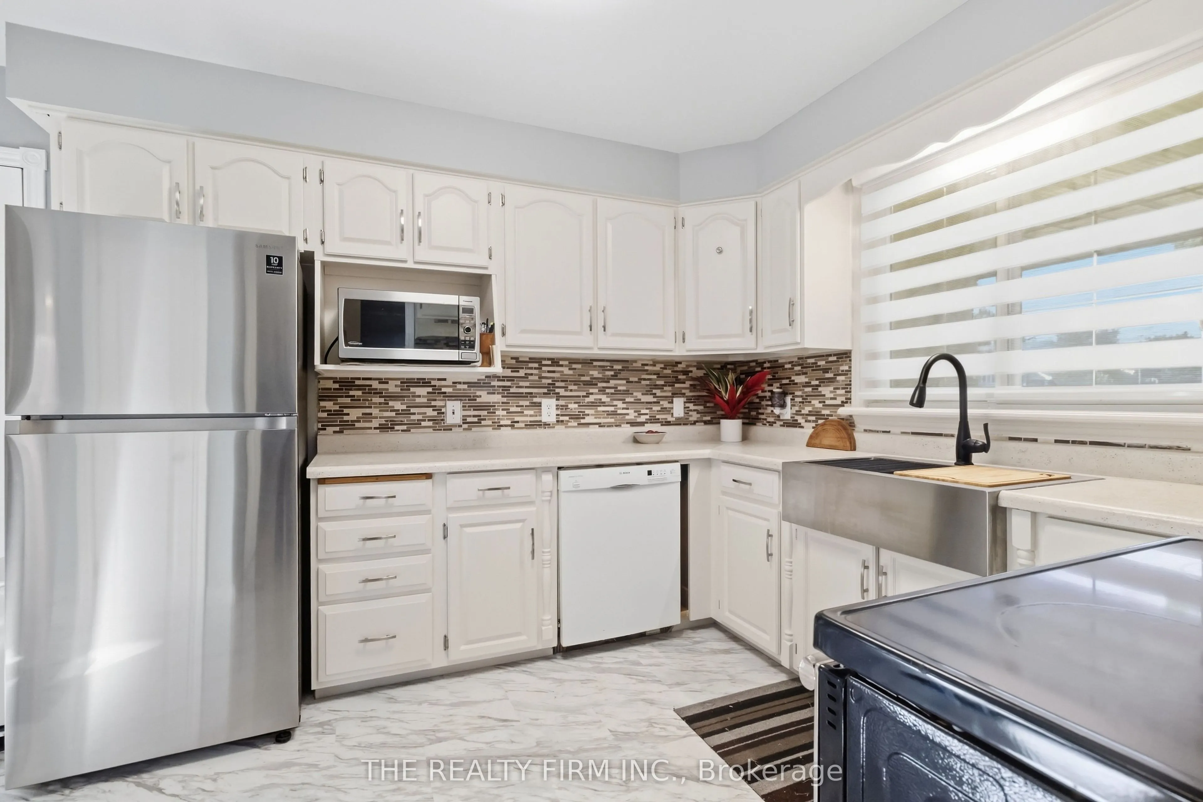 1132 Iroquois Crescent