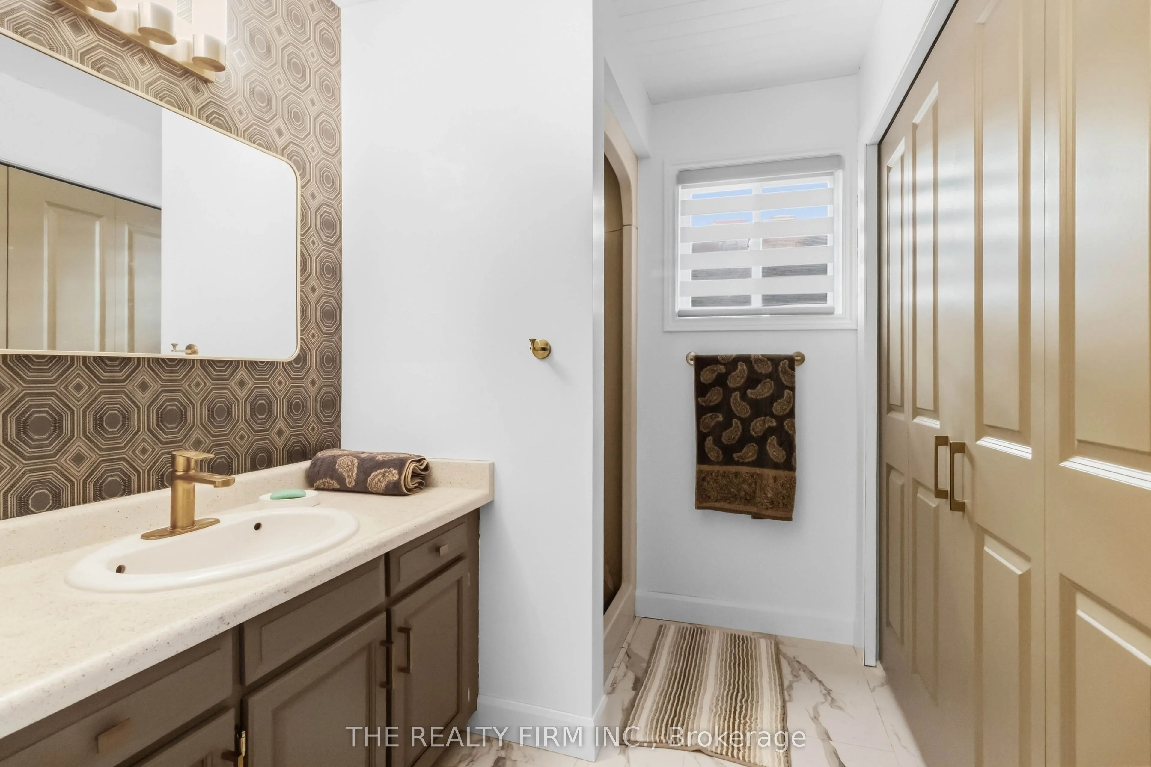1132 Iroquois Crescent