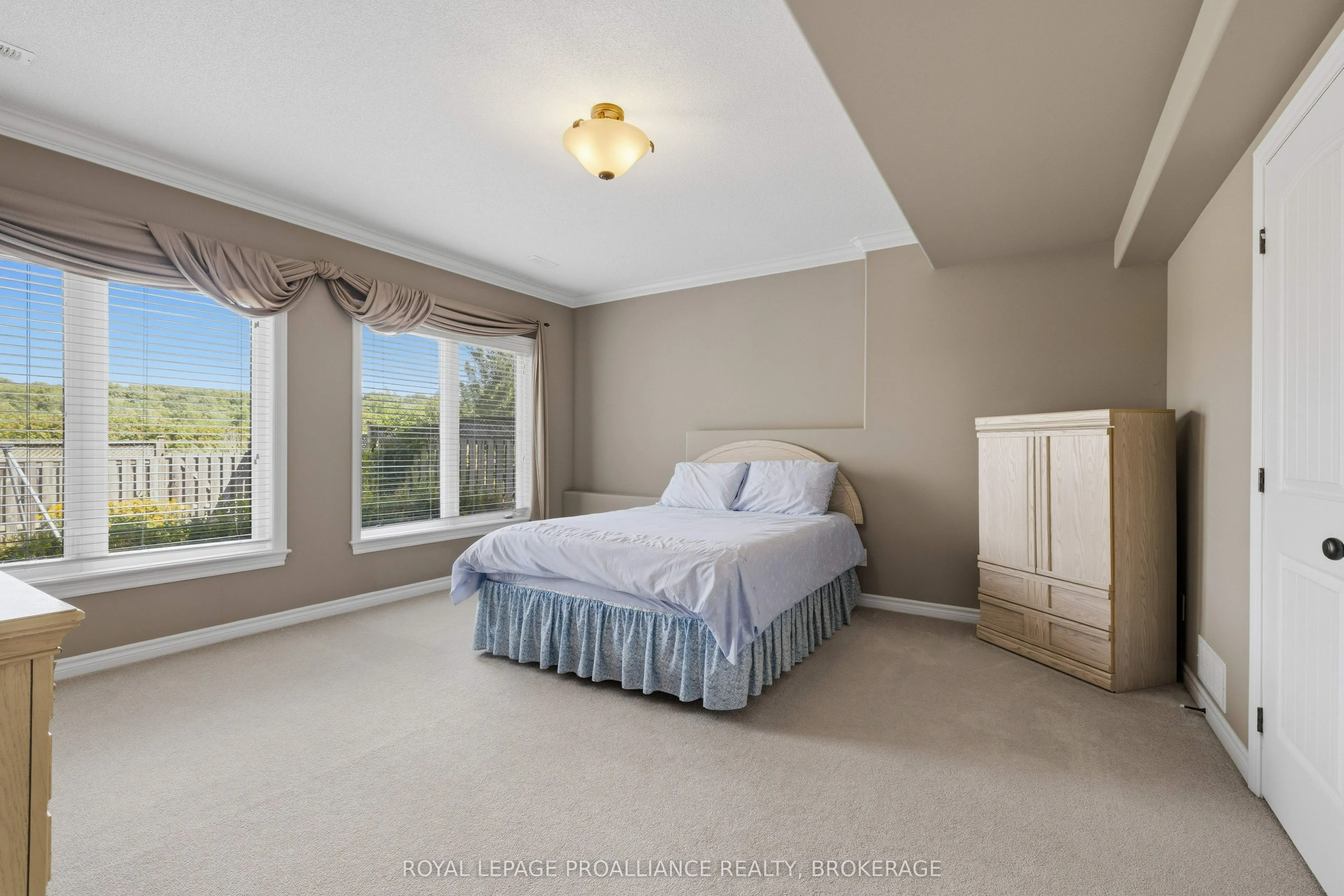 633 Fieldstone Drive