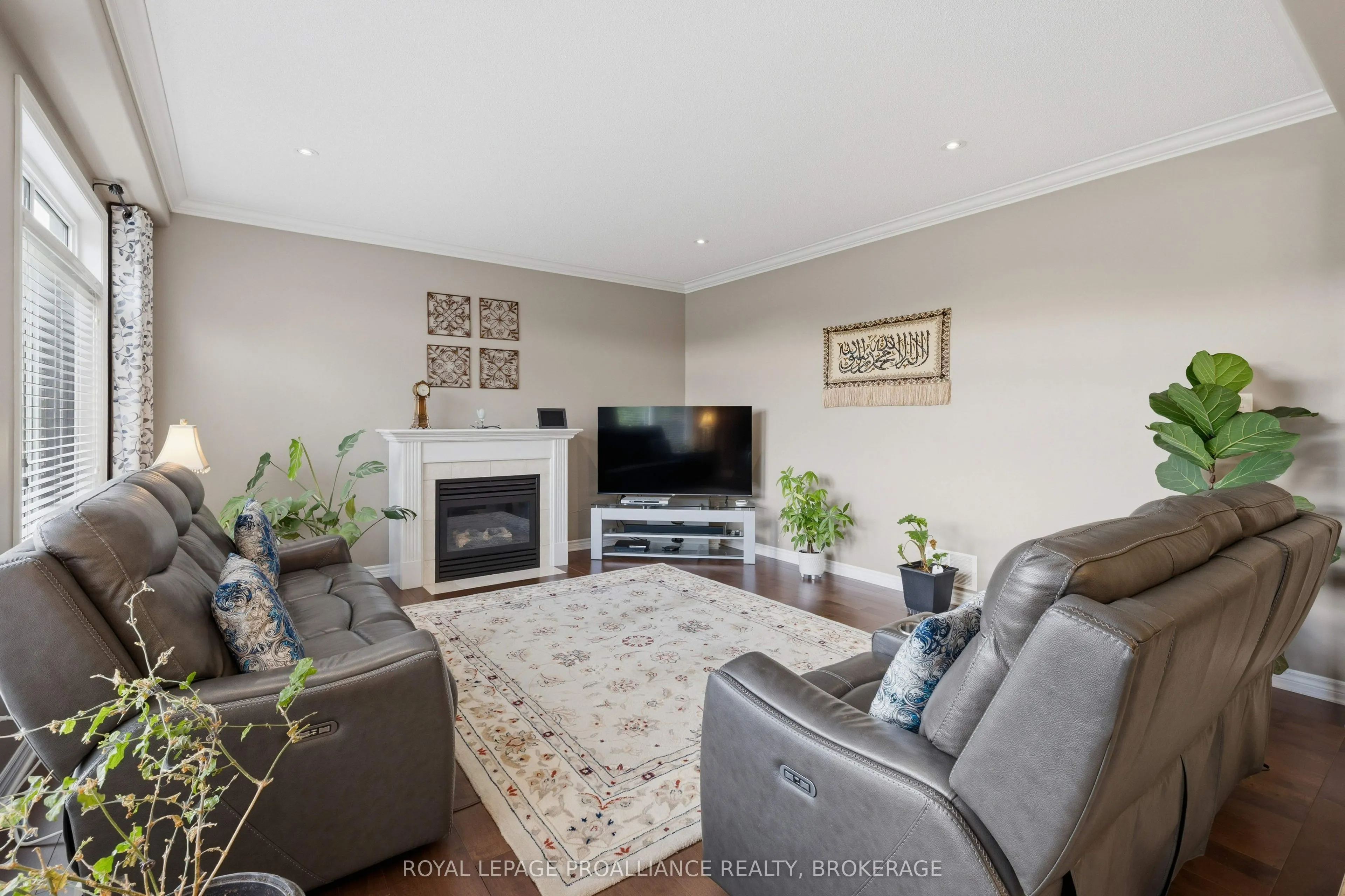 633 Fieldstone Drive
