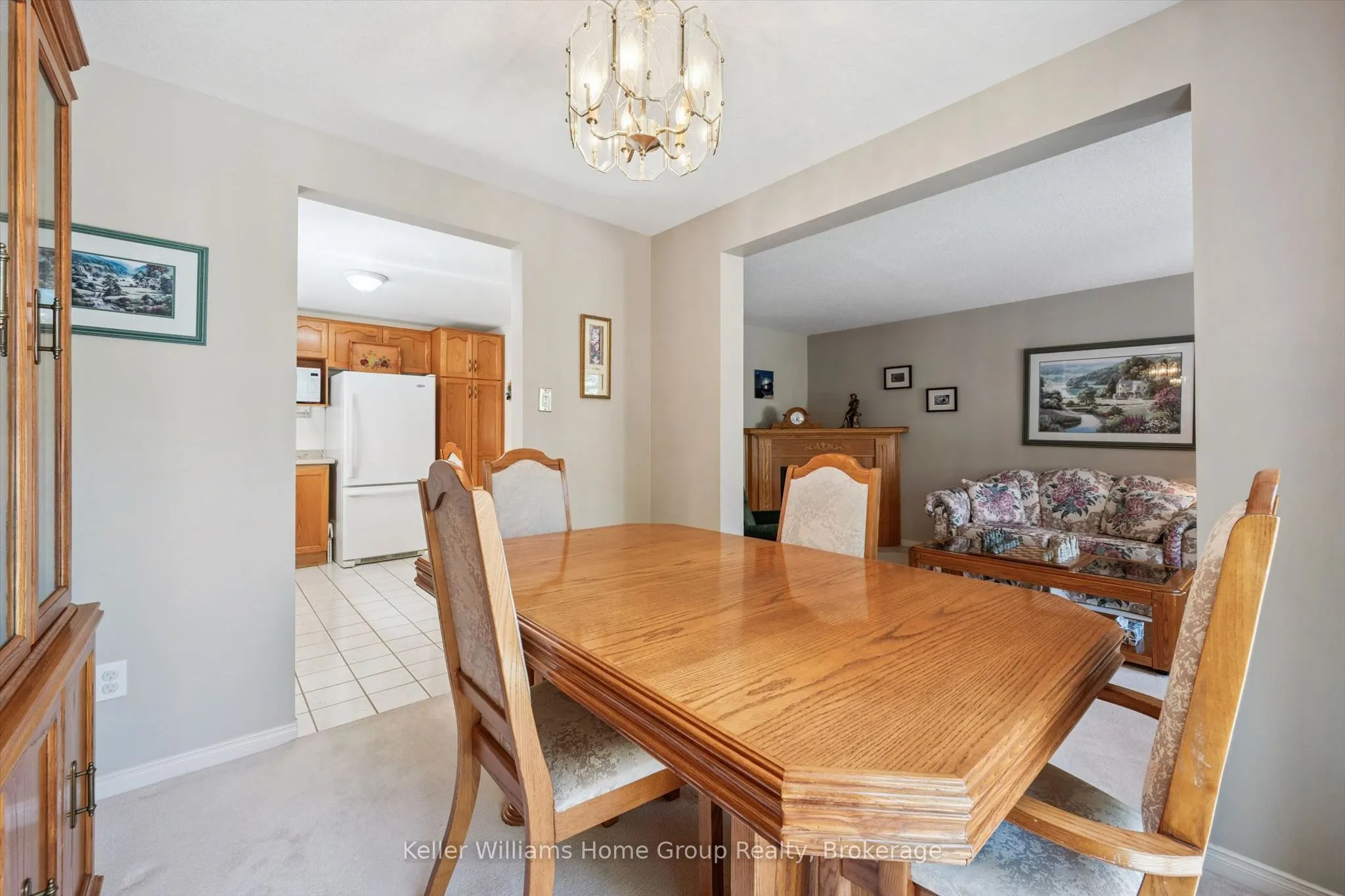 63 Boulder Crescent