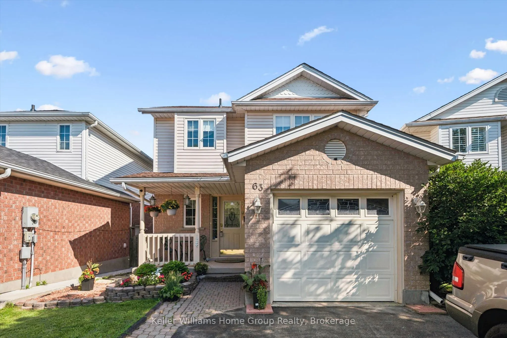 63 Boulder Crescent