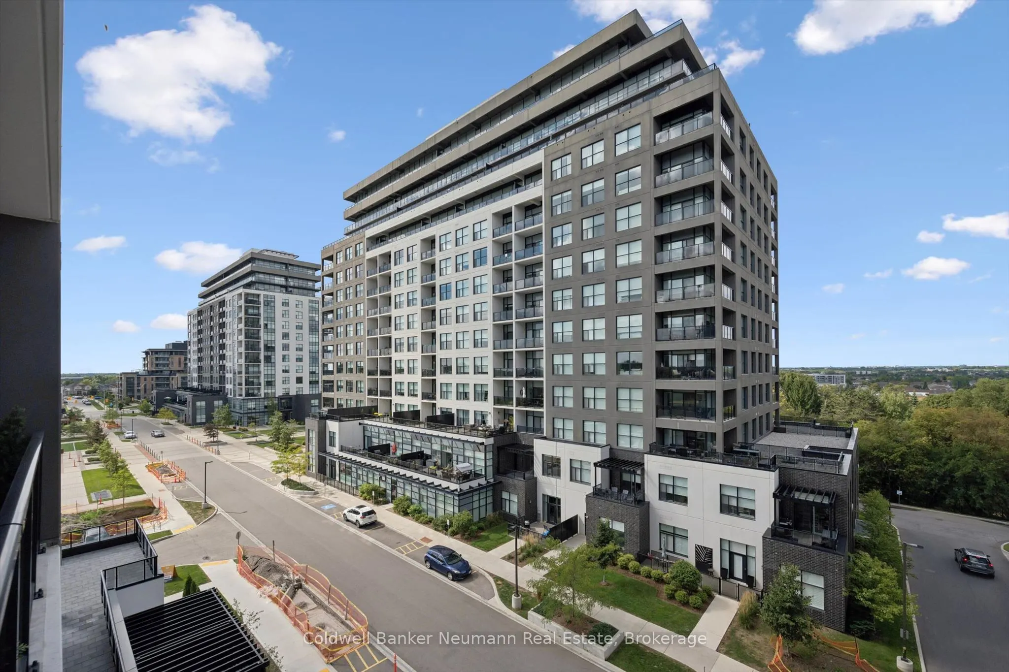 1882 Gordon Street #521