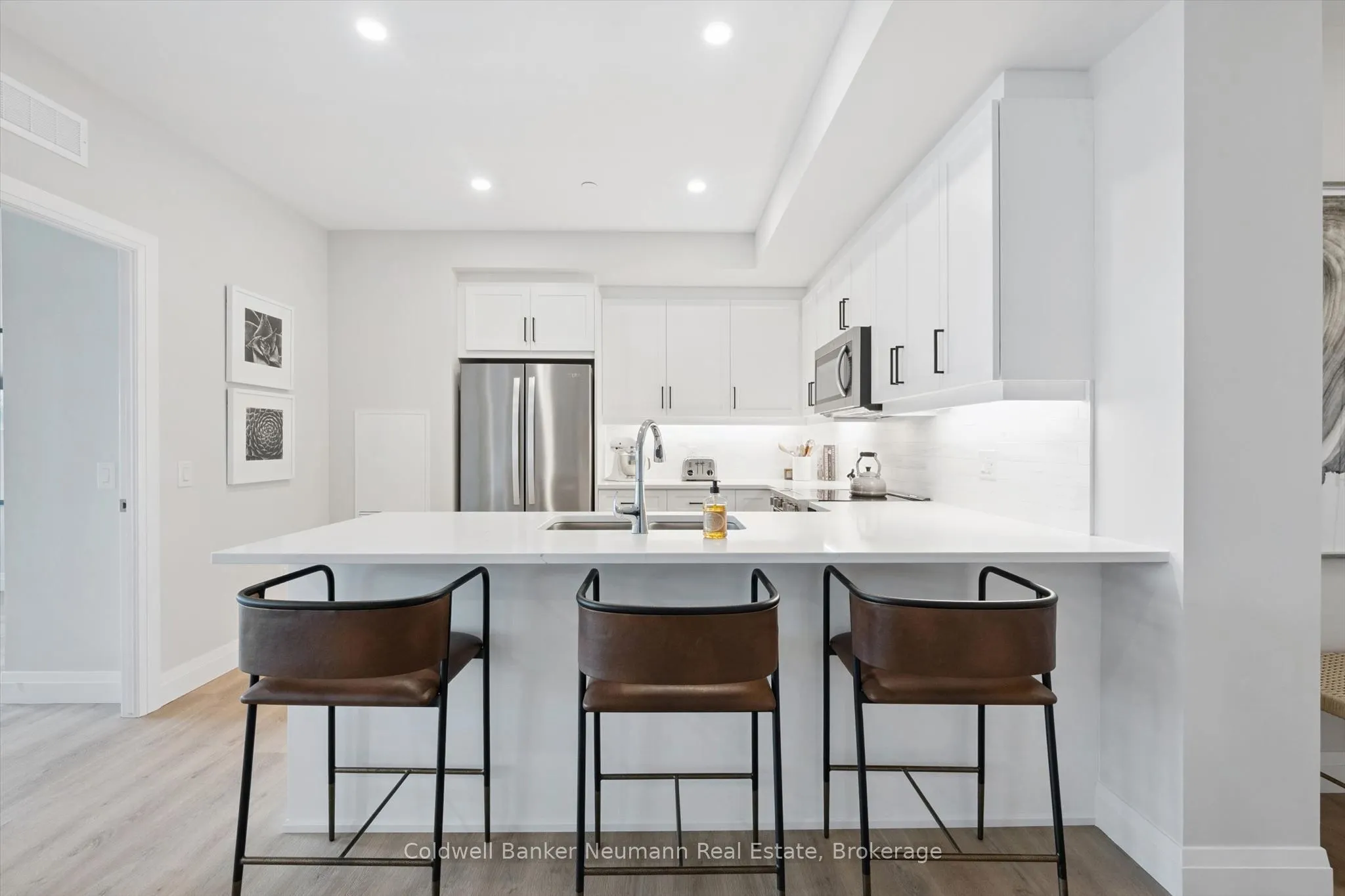 1882 Gordon Street #521