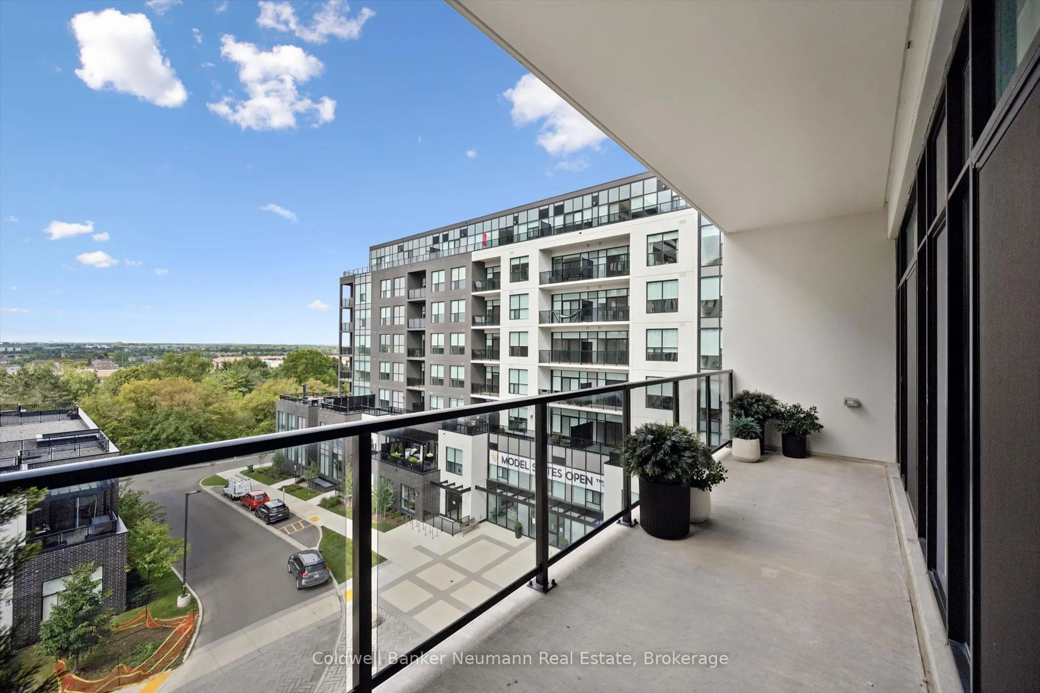 1882 Gordon Street #521