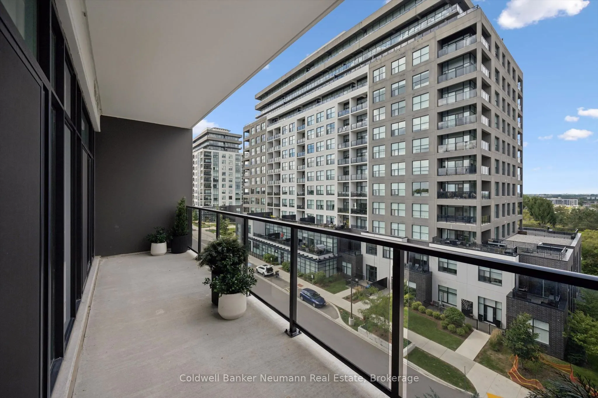 1882 Gordon Street #521