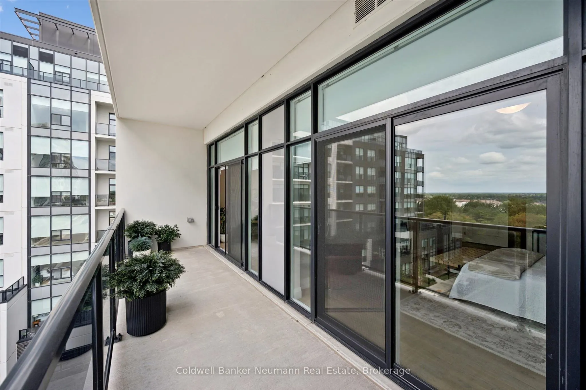 1882 Gordon Street #521