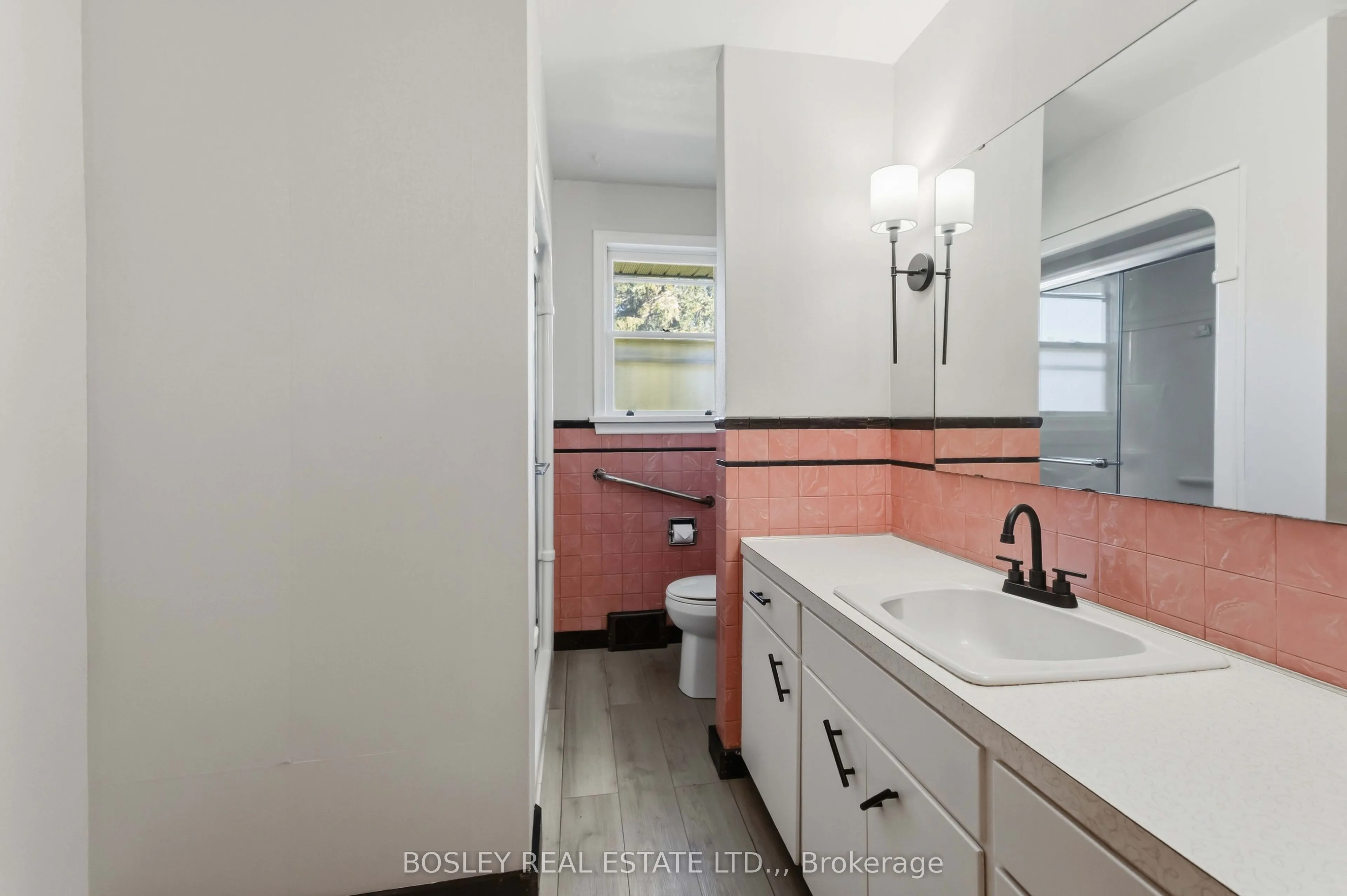 12 Glenhurst Circle