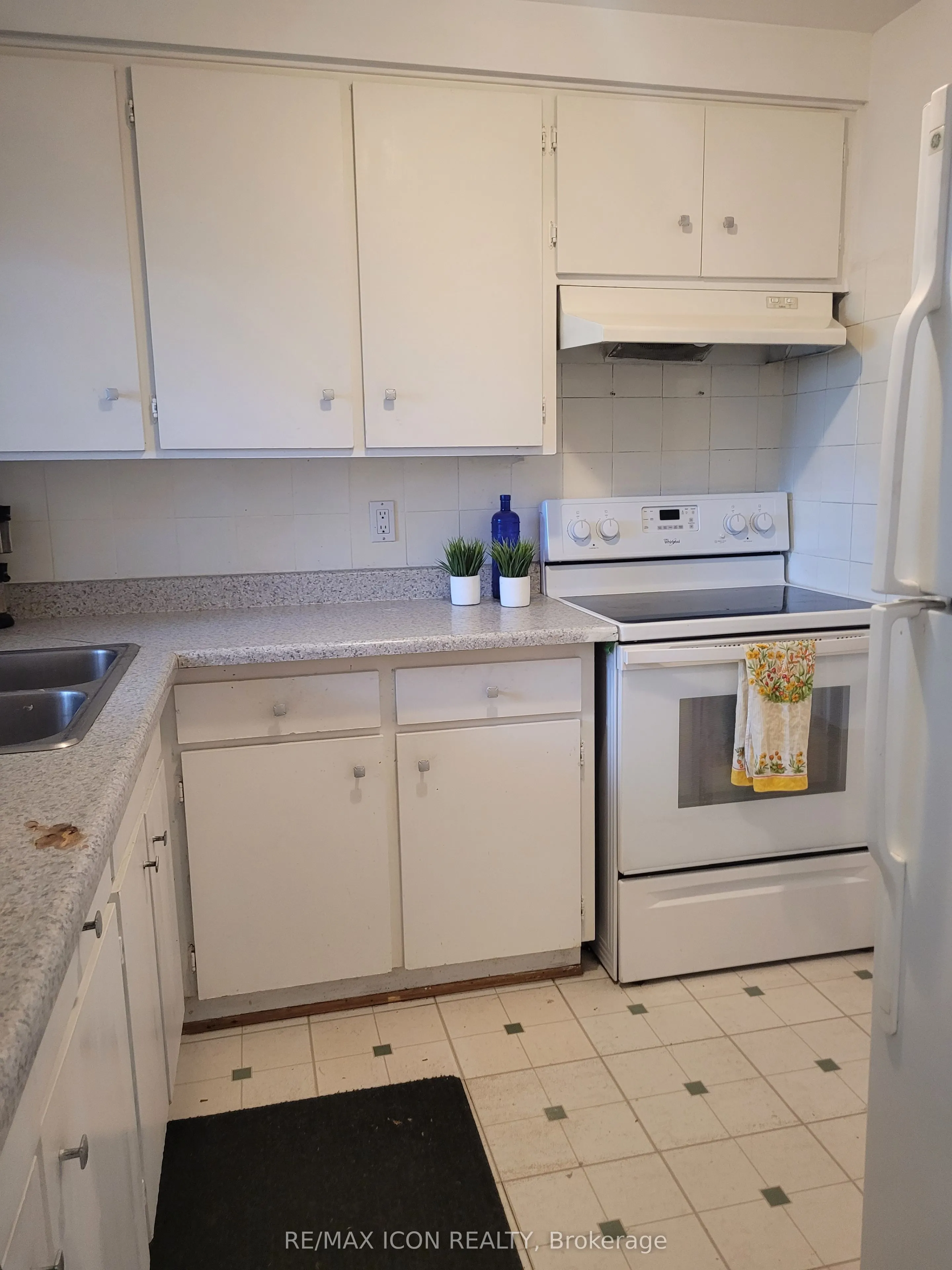 415 Morgan Avenue #28