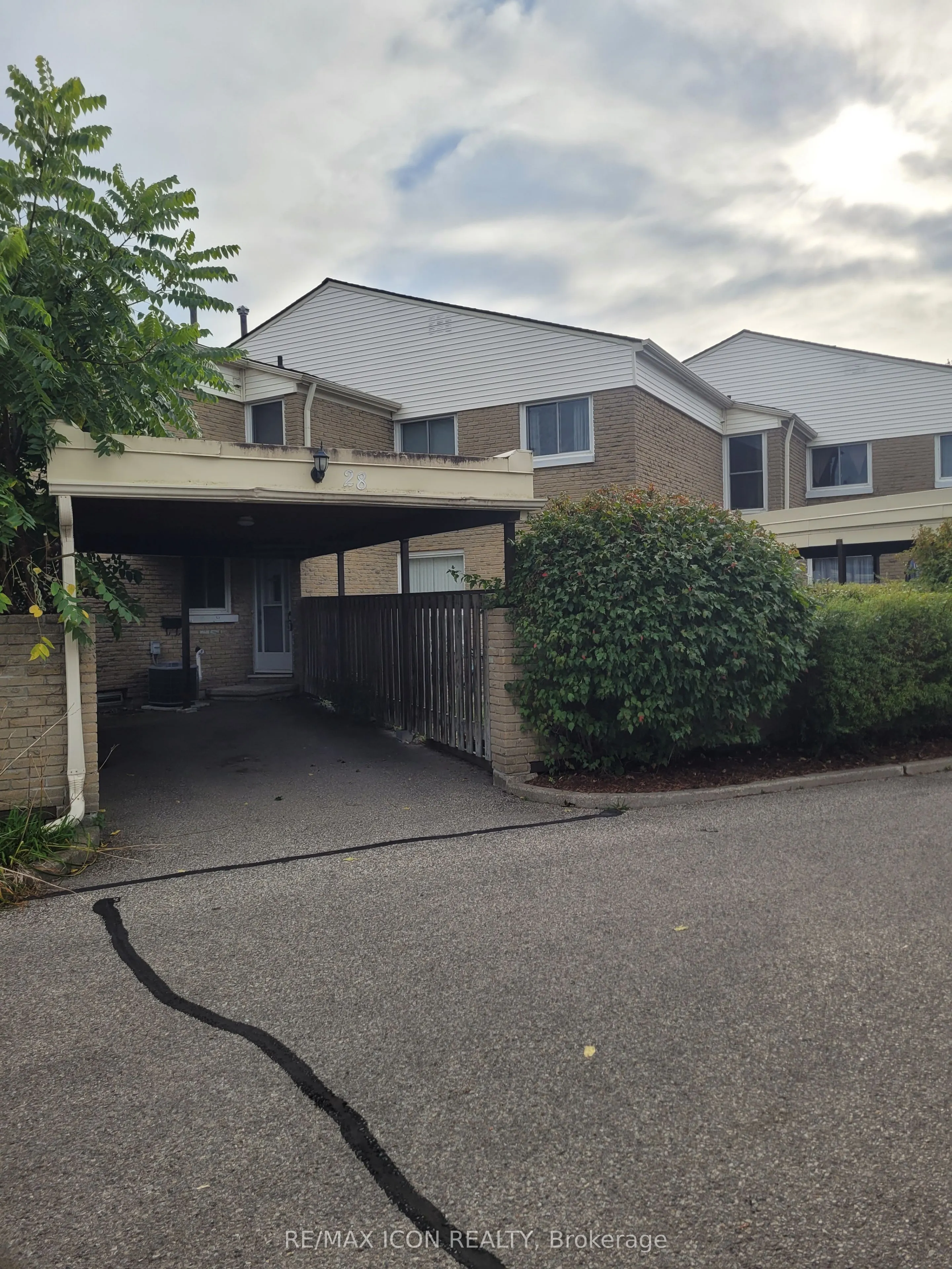 415 Morgan Avenue #28