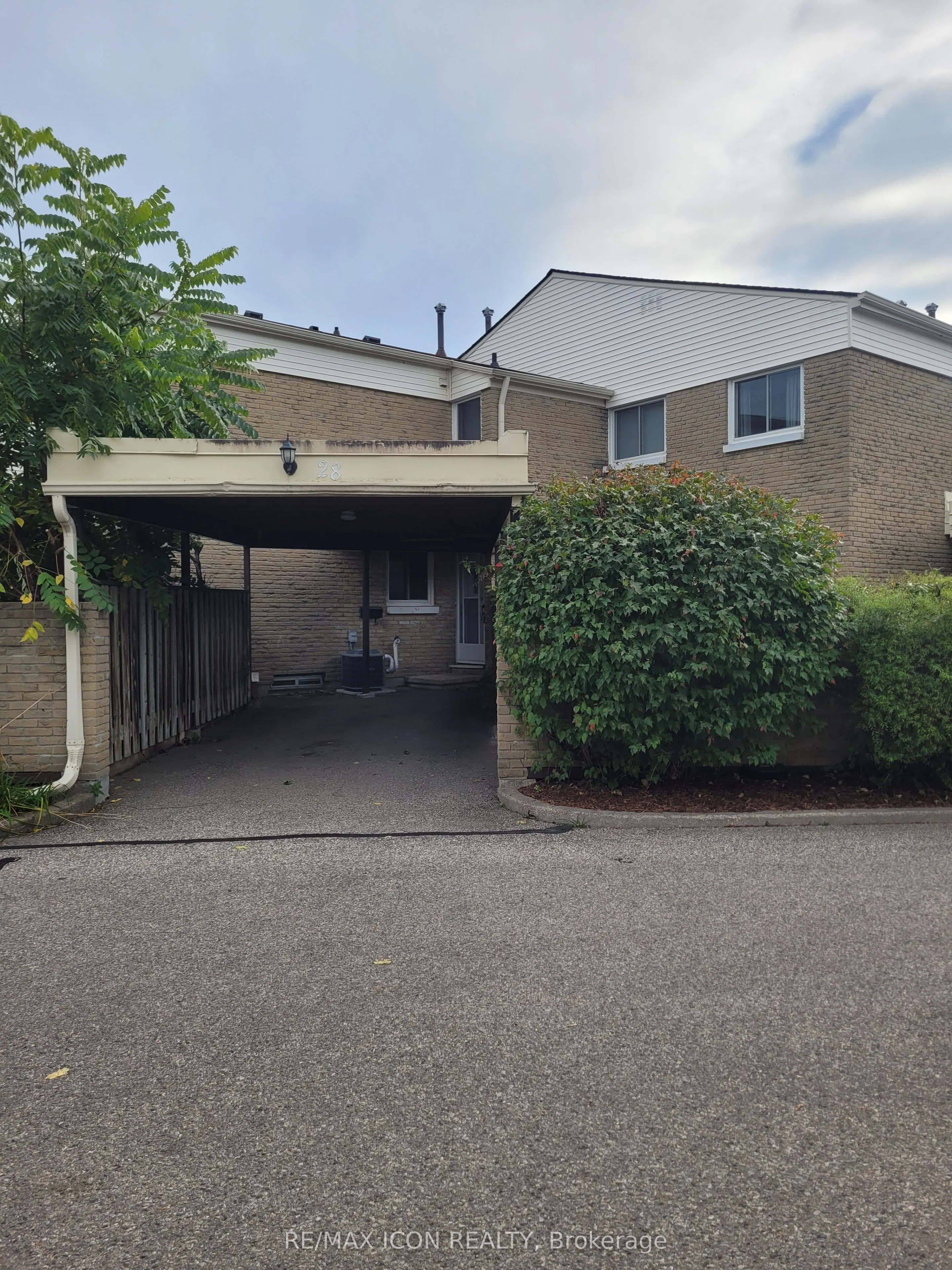 415 Morgan Avenue #28