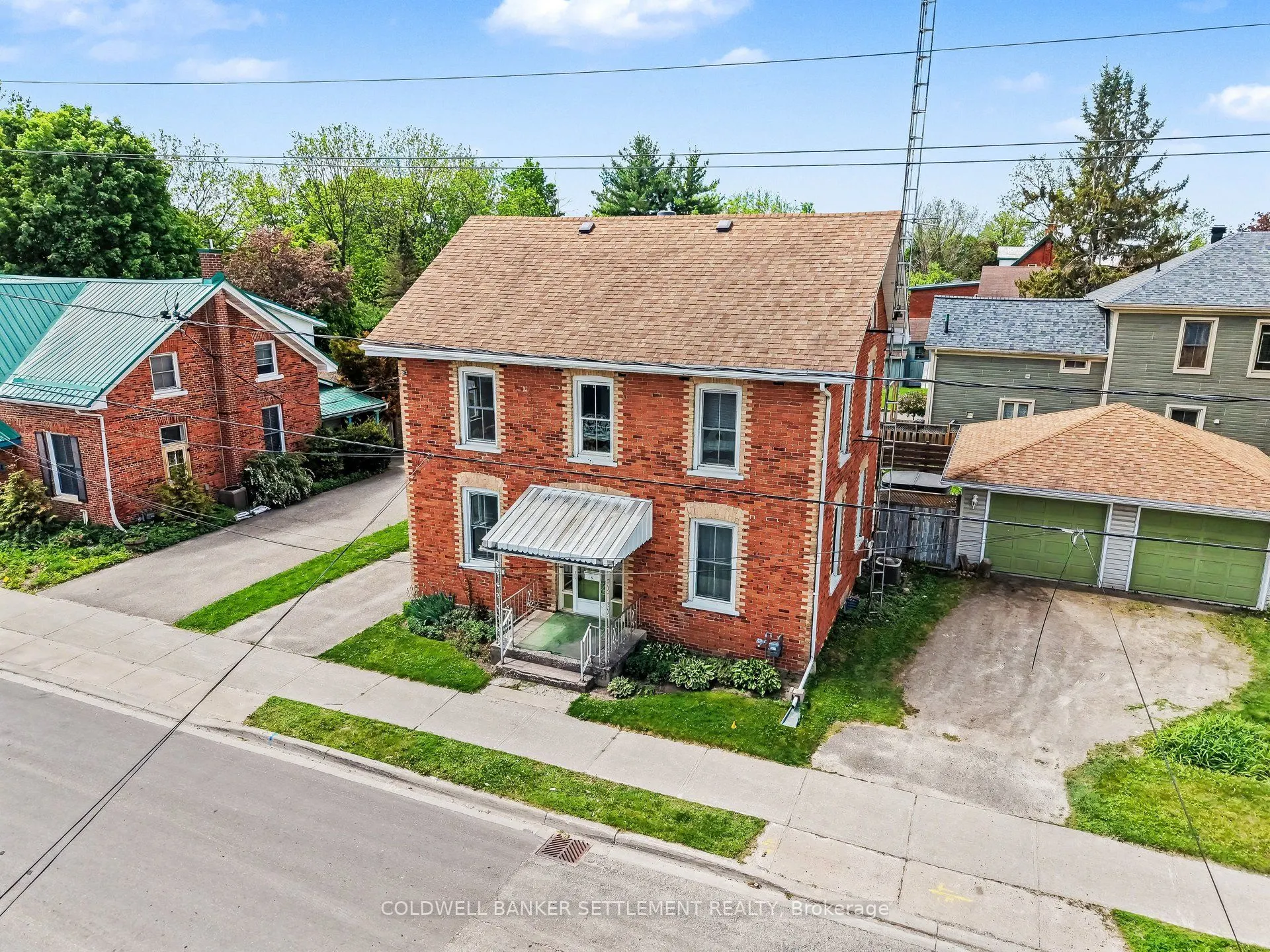 56 Drummond Street E