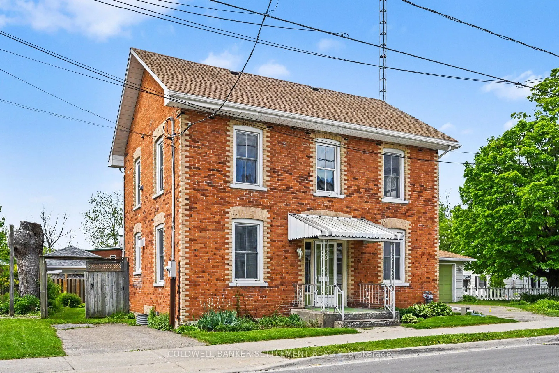 56 Drummond Street E