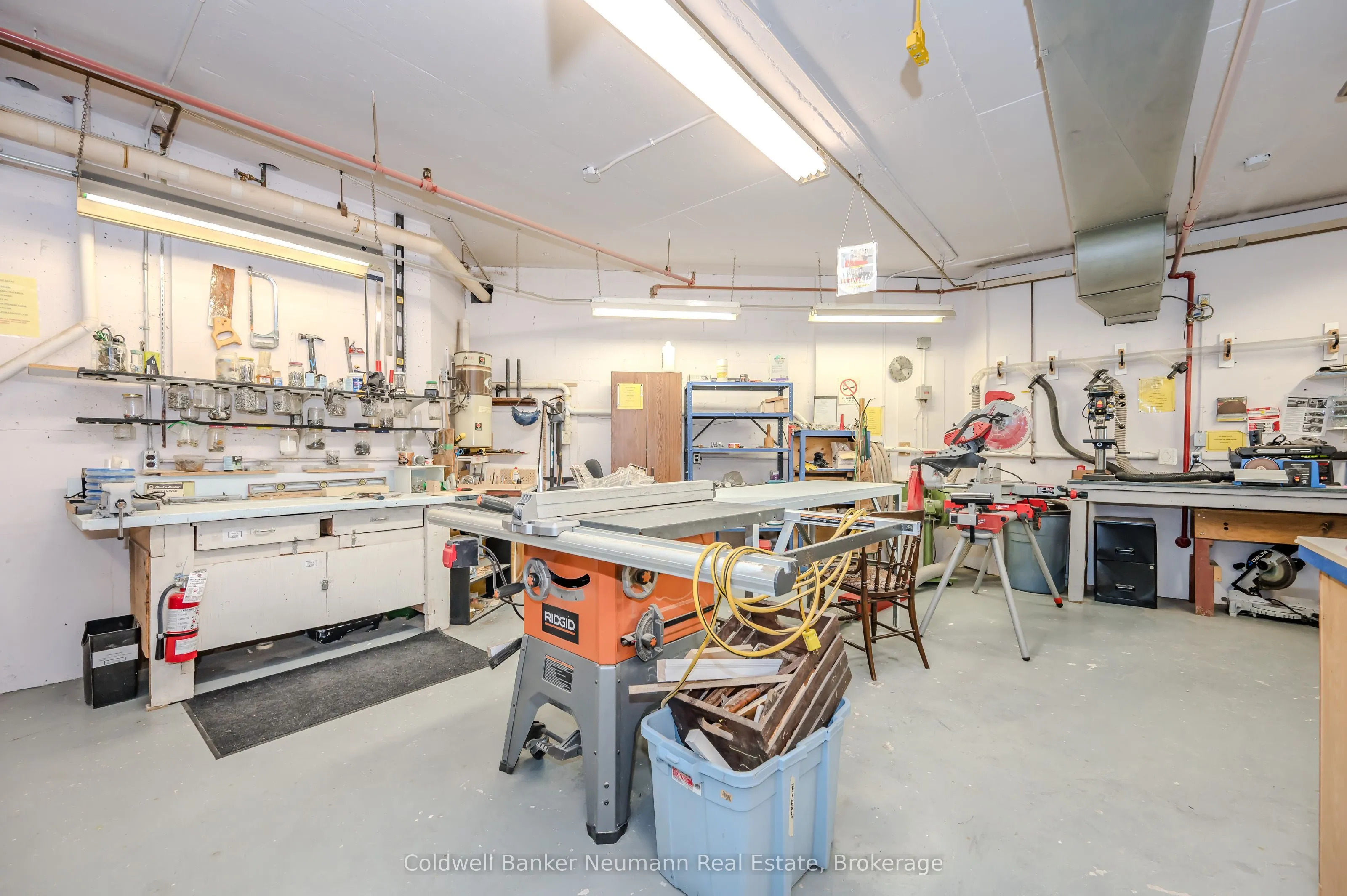 23 Woodlawn Road E #305