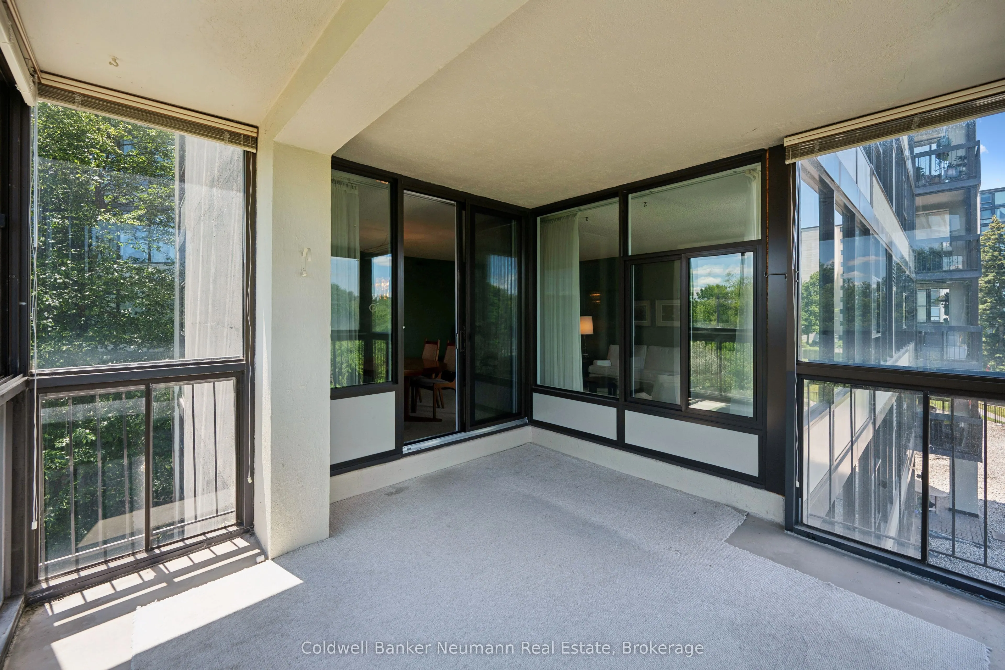 23 Woodlawn Road E #305