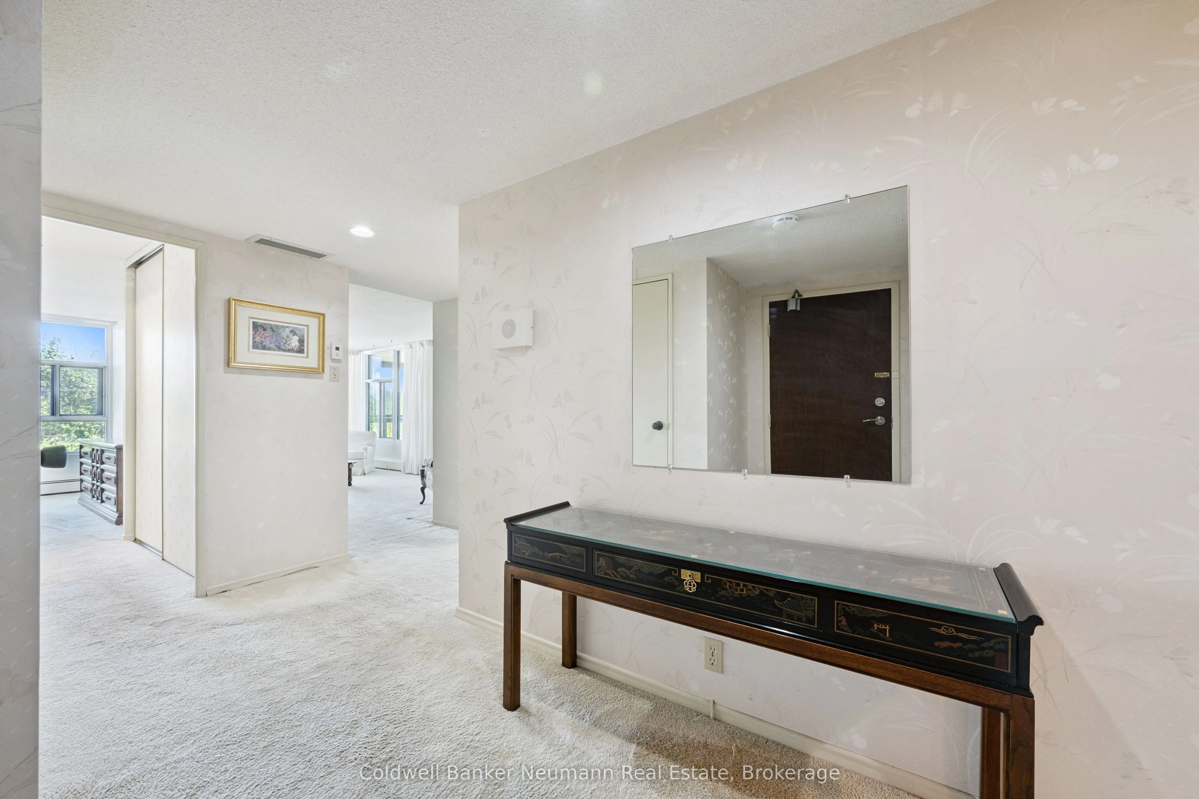23 Woodlawn Road E #305