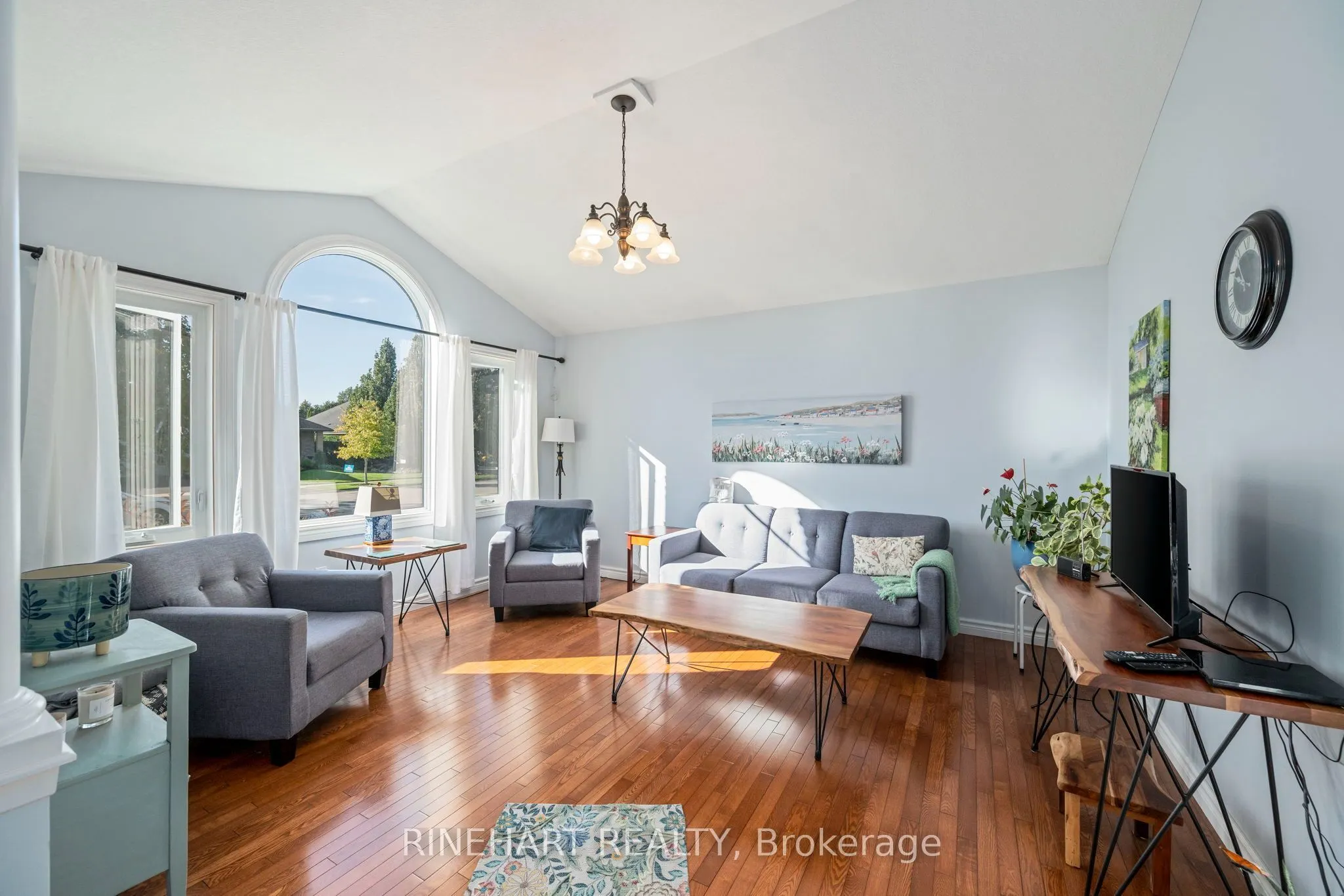 228 Boyd Boulevard