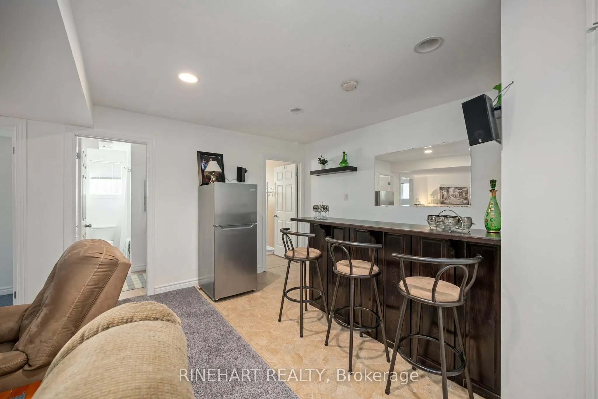 228 Boyd Boulevard
