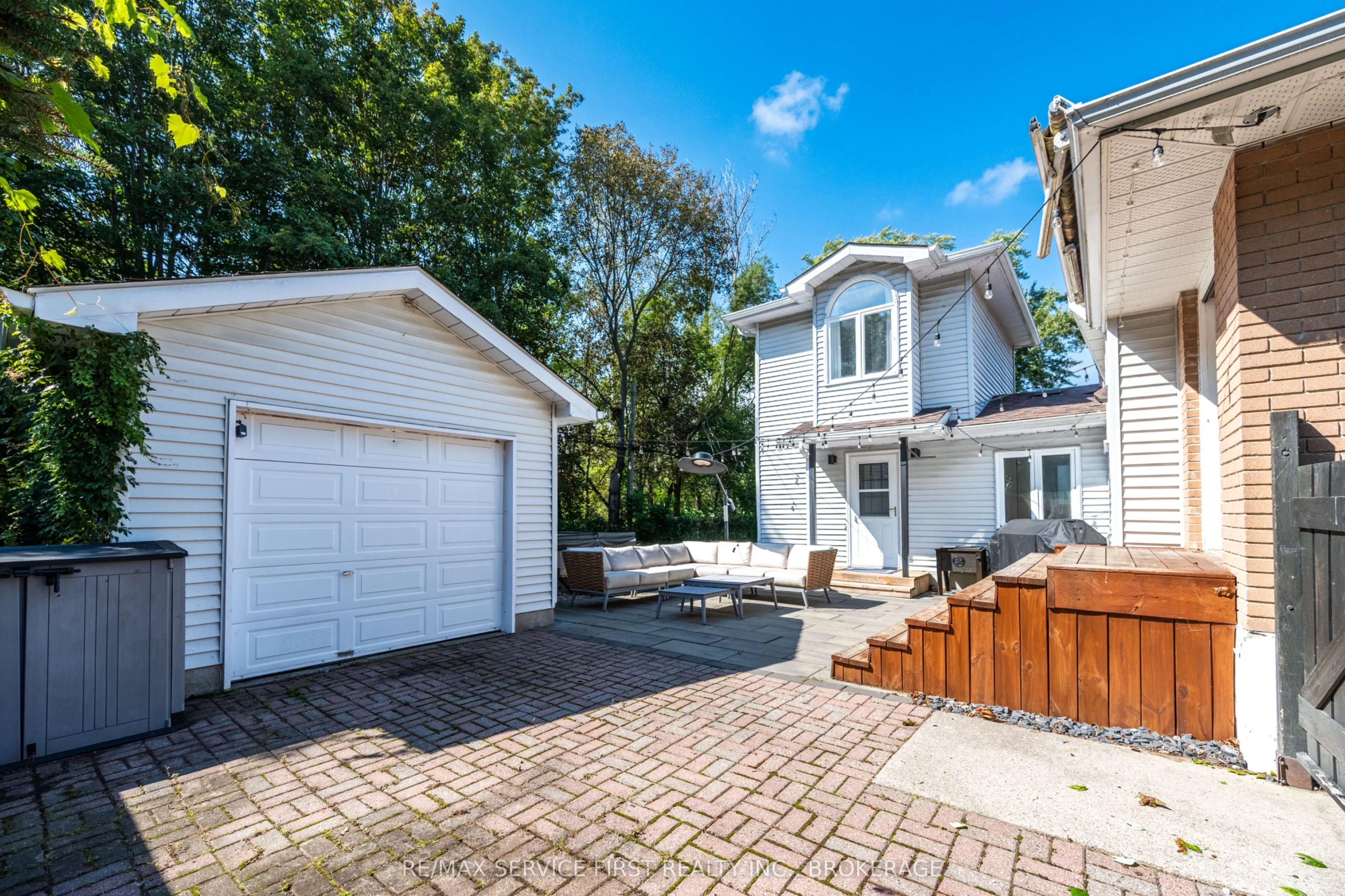 447 McEwen Drive