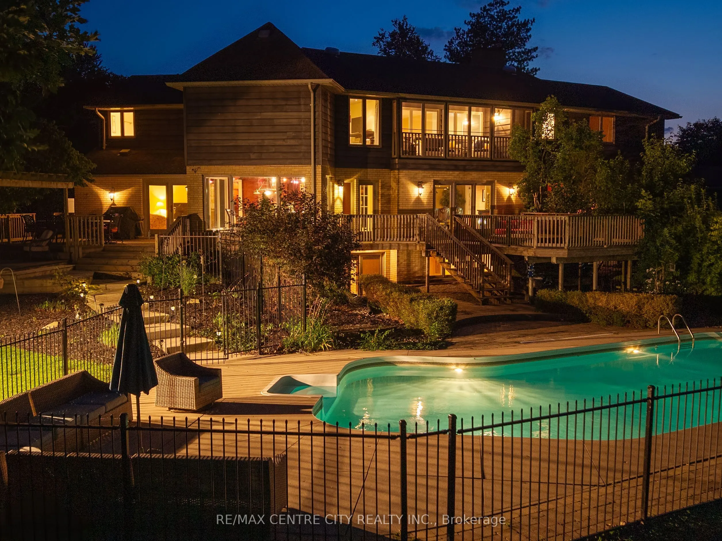 255 MILL POND Crescent
