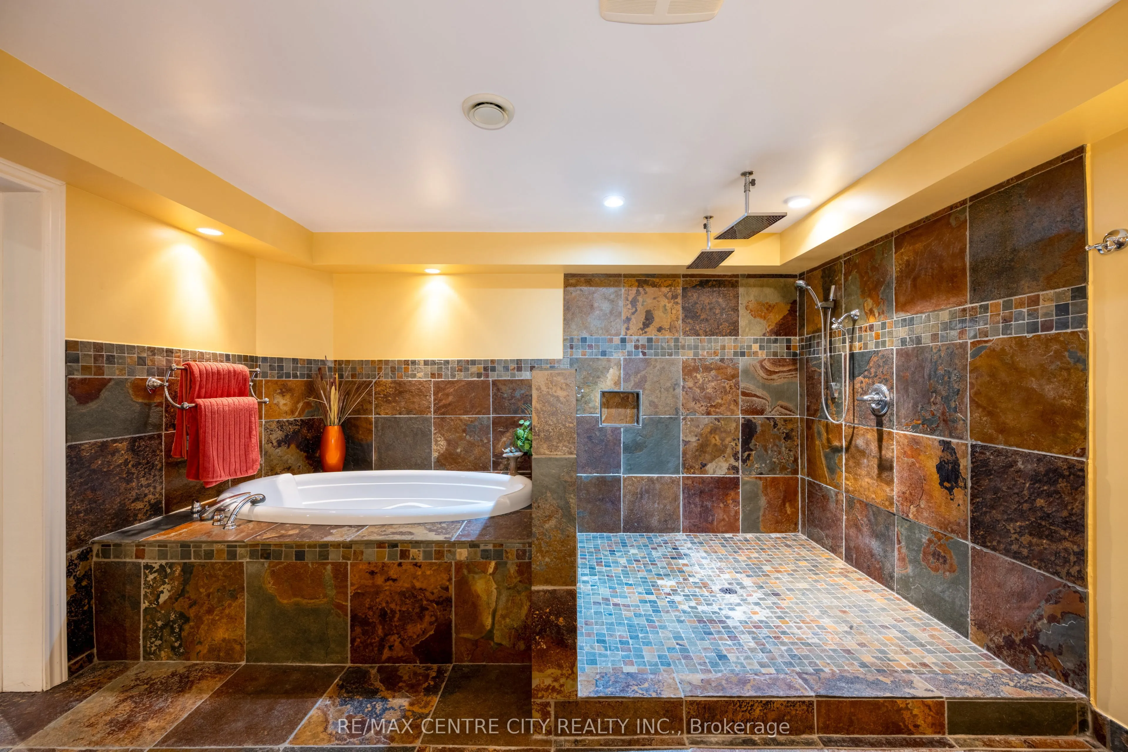 255 MILL POND Crescent