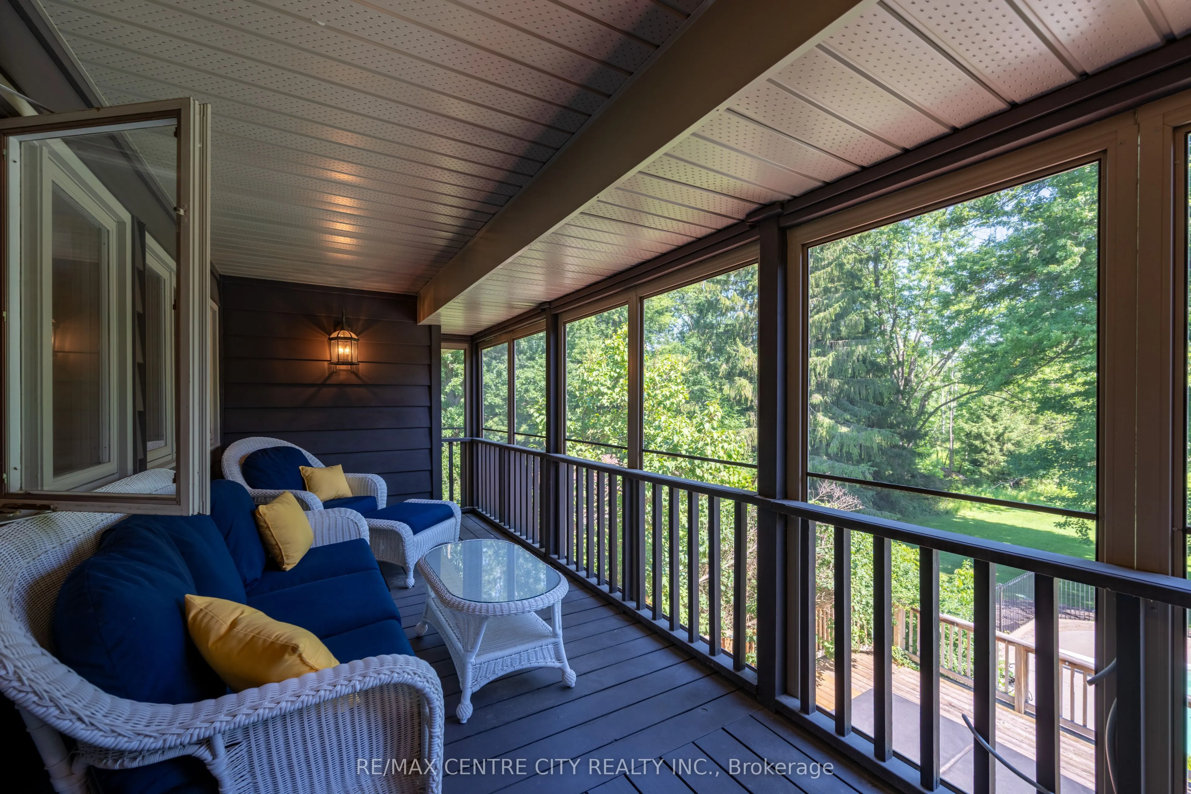 255 MILL POND Crescent